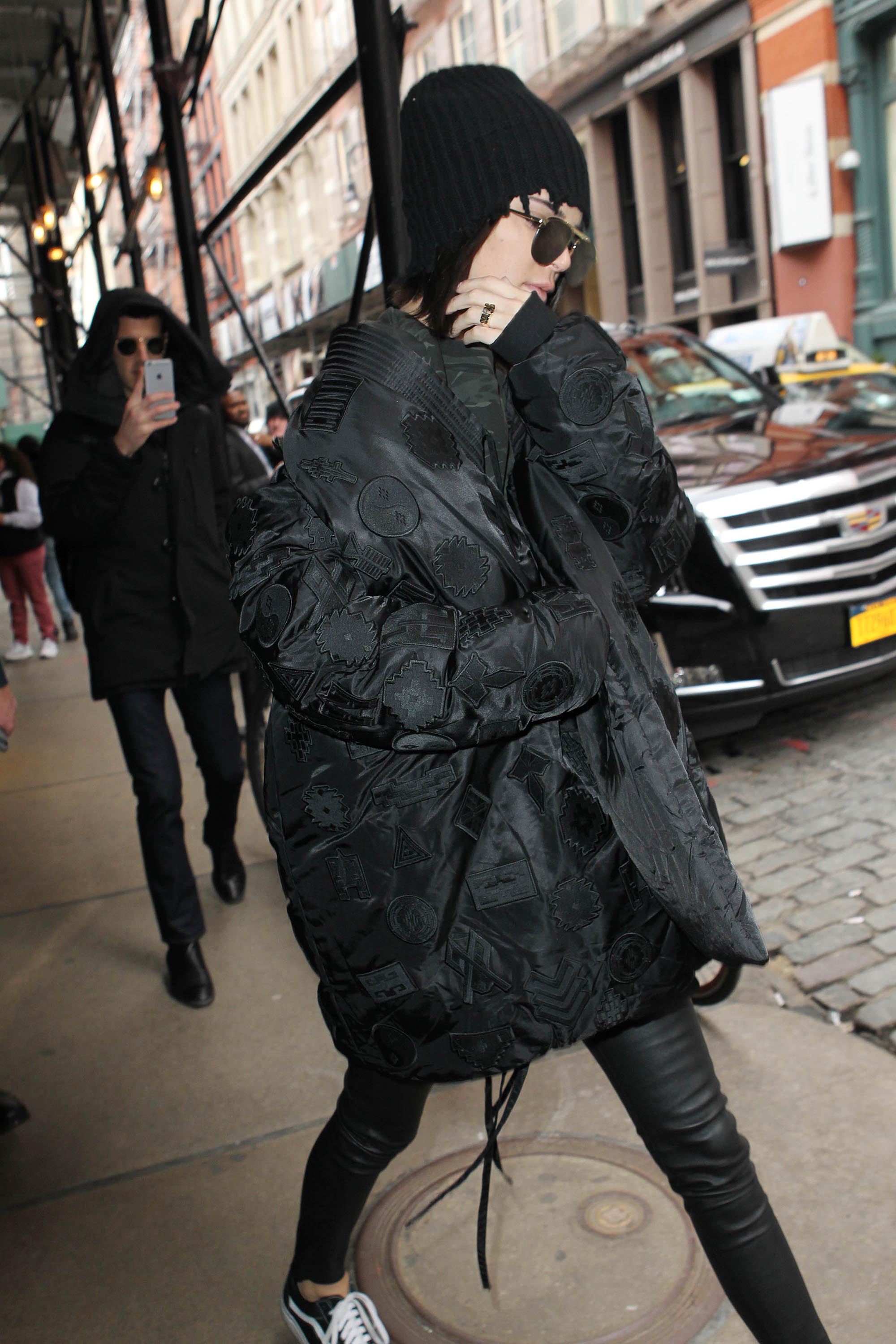 Kendall Jenner leaves Kim Kardashian’s apartment