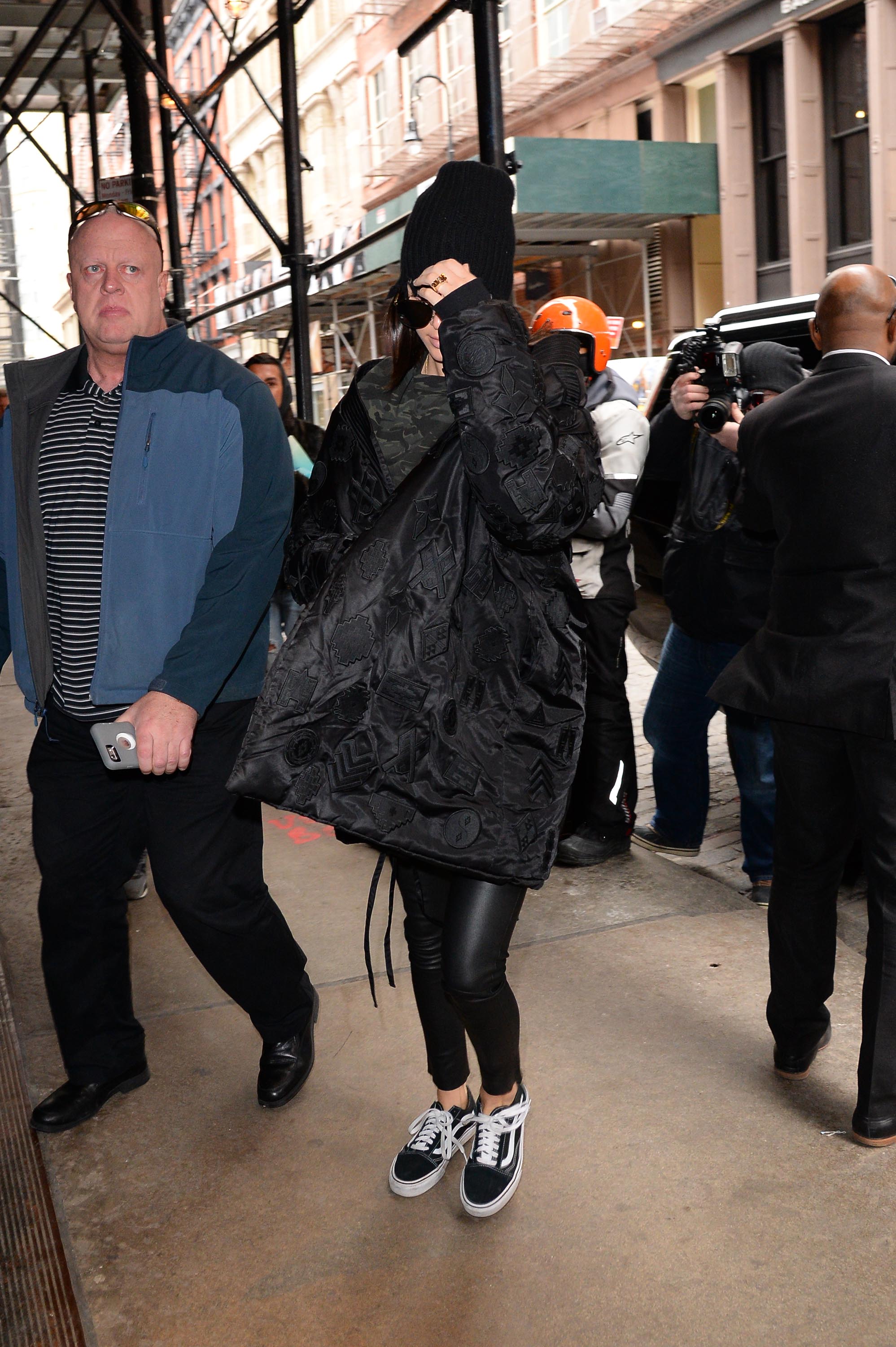 Kendall Jenner leaves Kim Kardashian’s apartment