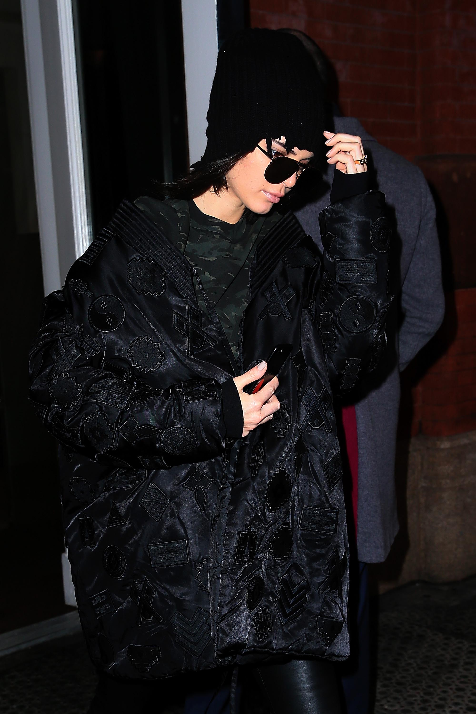 Kendall Jenner leaves Kim Kardashian’s apartment