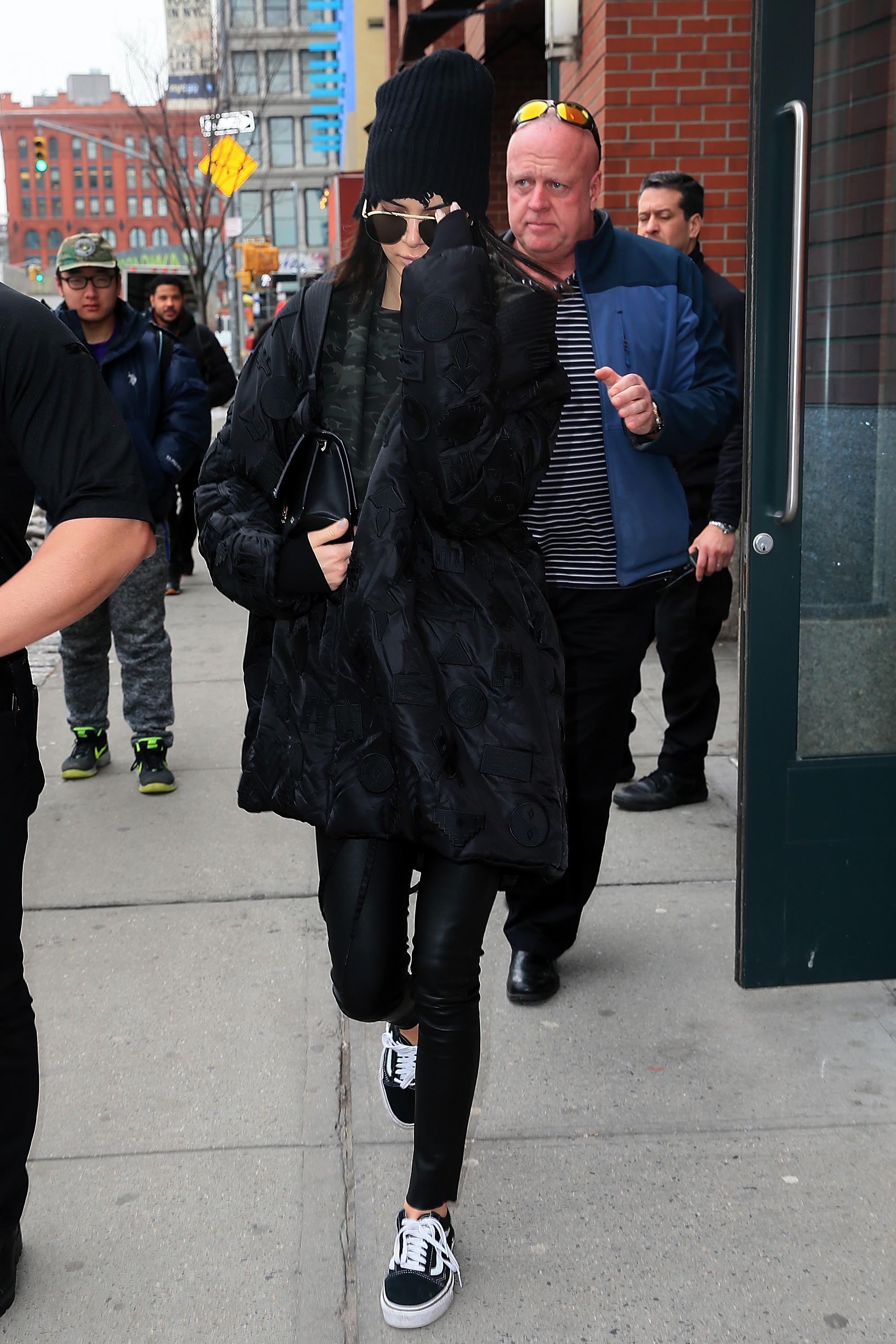 Kendall Jenner leaves Kim Kardashian’s apartment