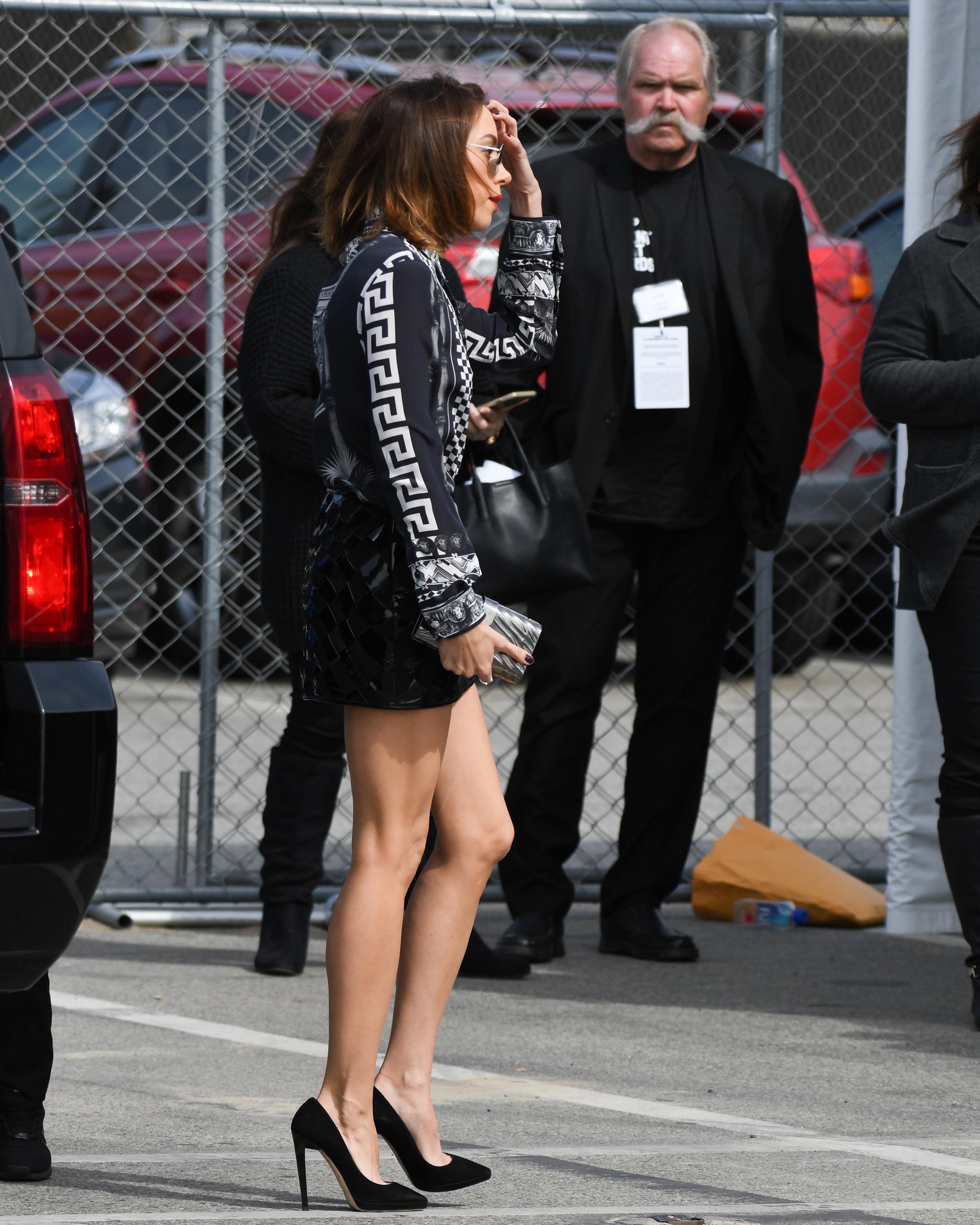 Aubrey Plaza attends the 2017 Film Independent Spirit Awards