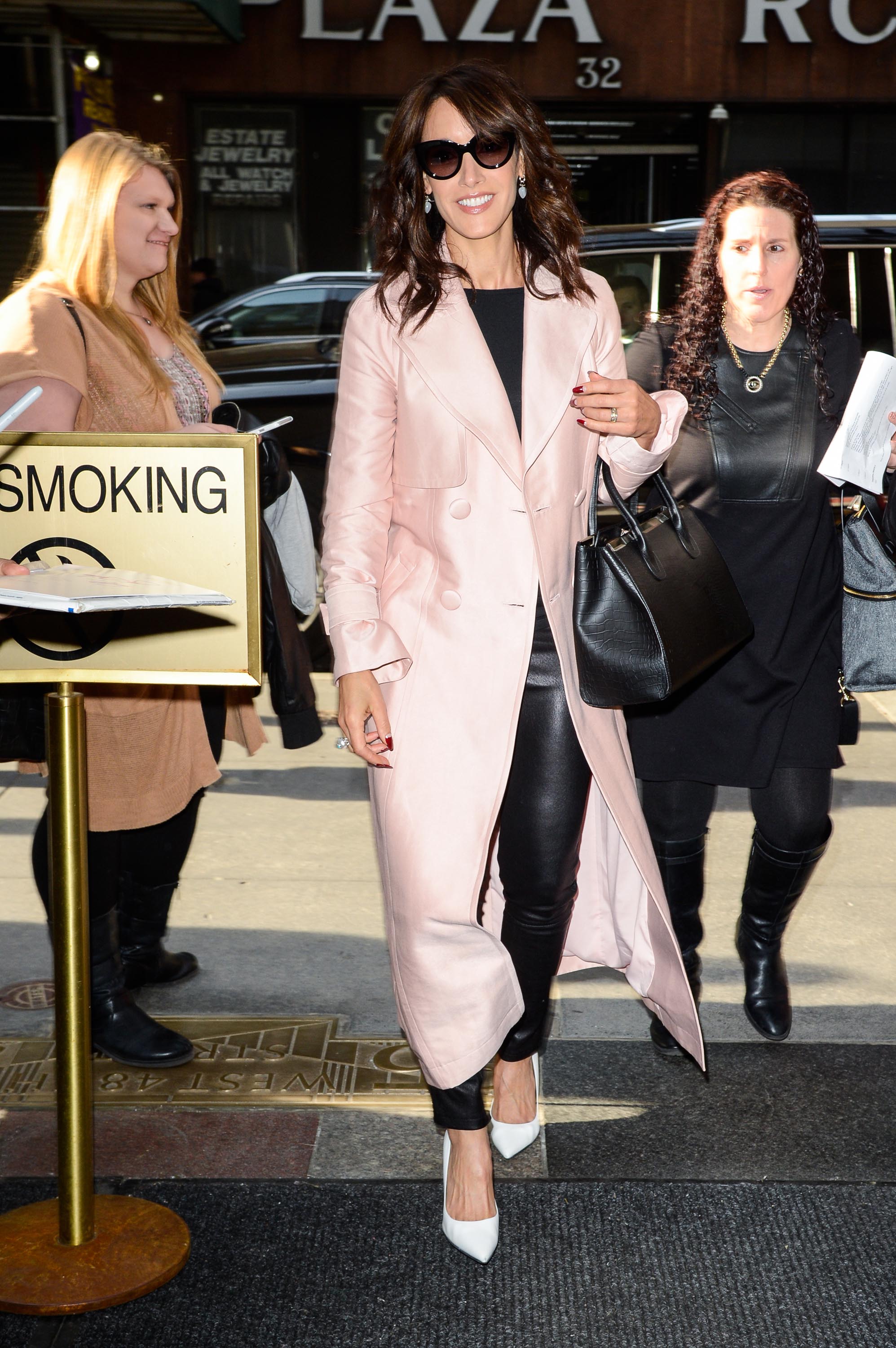 Jennifer Beals enters the Today Show taping