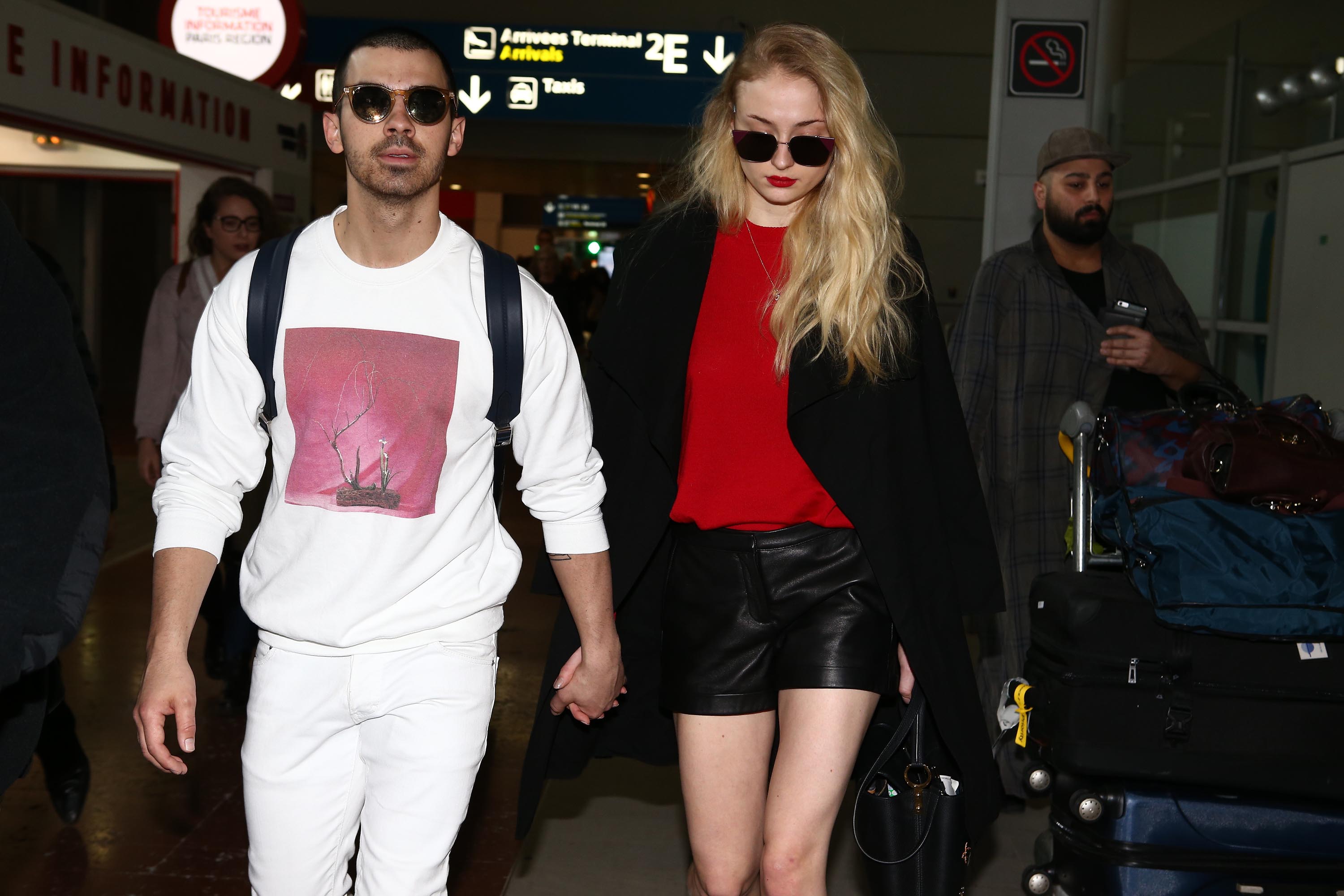 Sophie Turner arrives in Paris