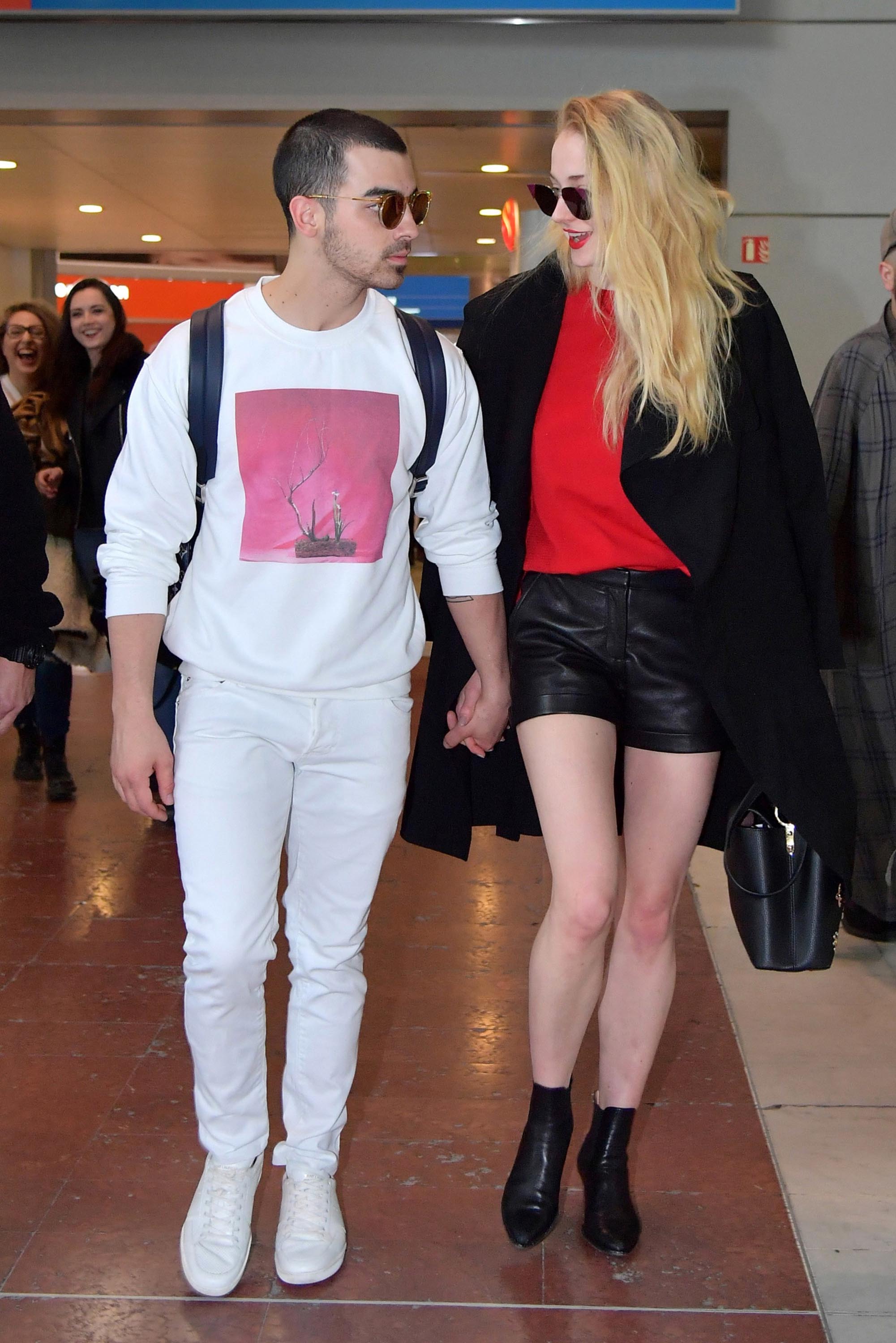 Sophie Turner arrives in Paris