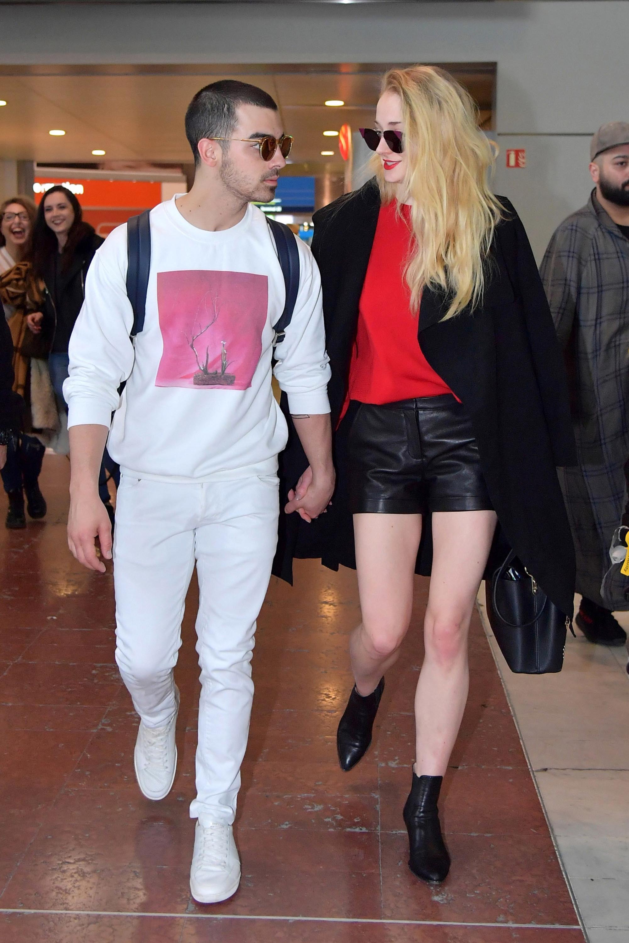 Sophie Turner arrives in Paris