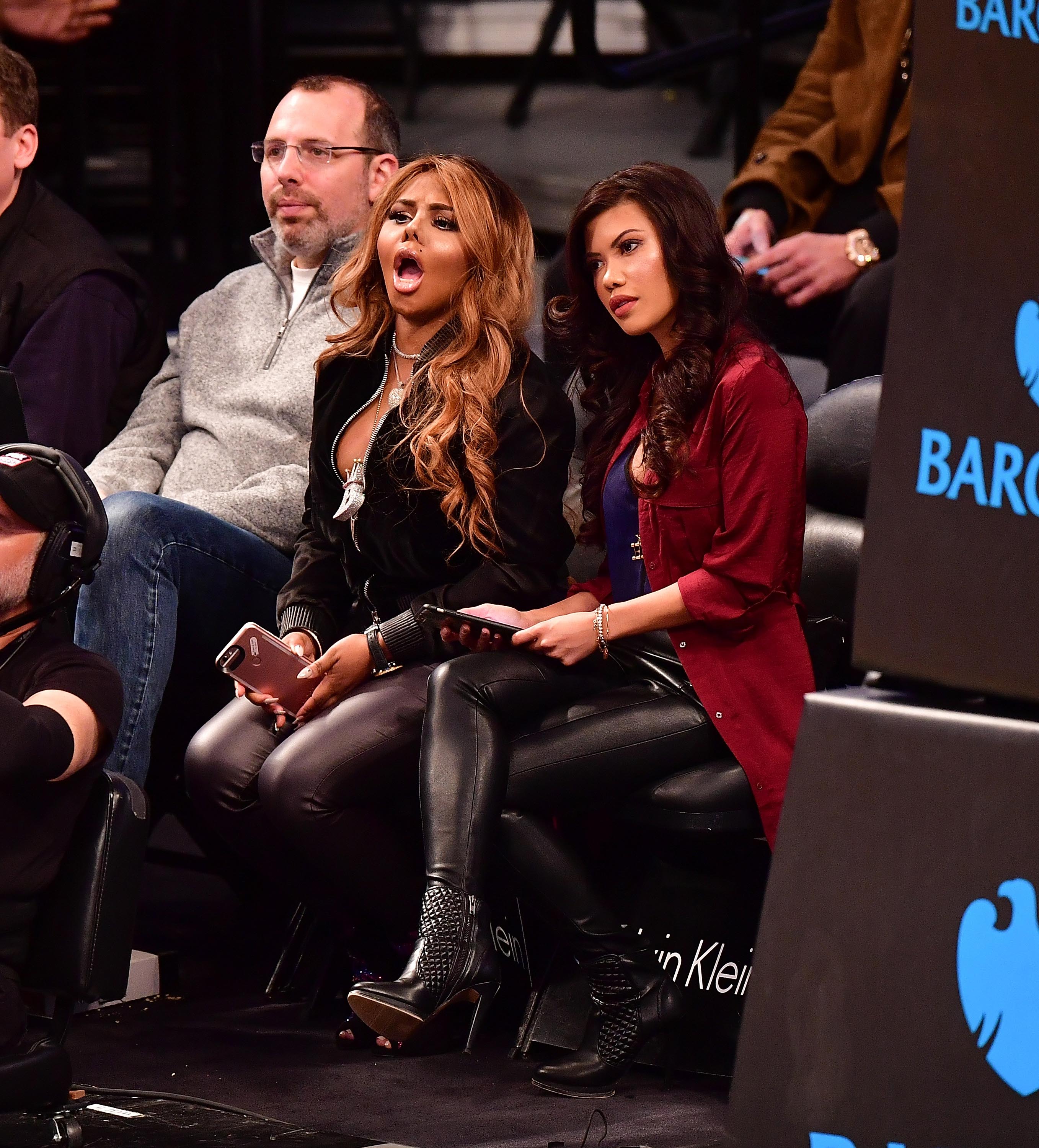 Lil’ Kim attends New York Knicks Vs. Brooklyn Nets game