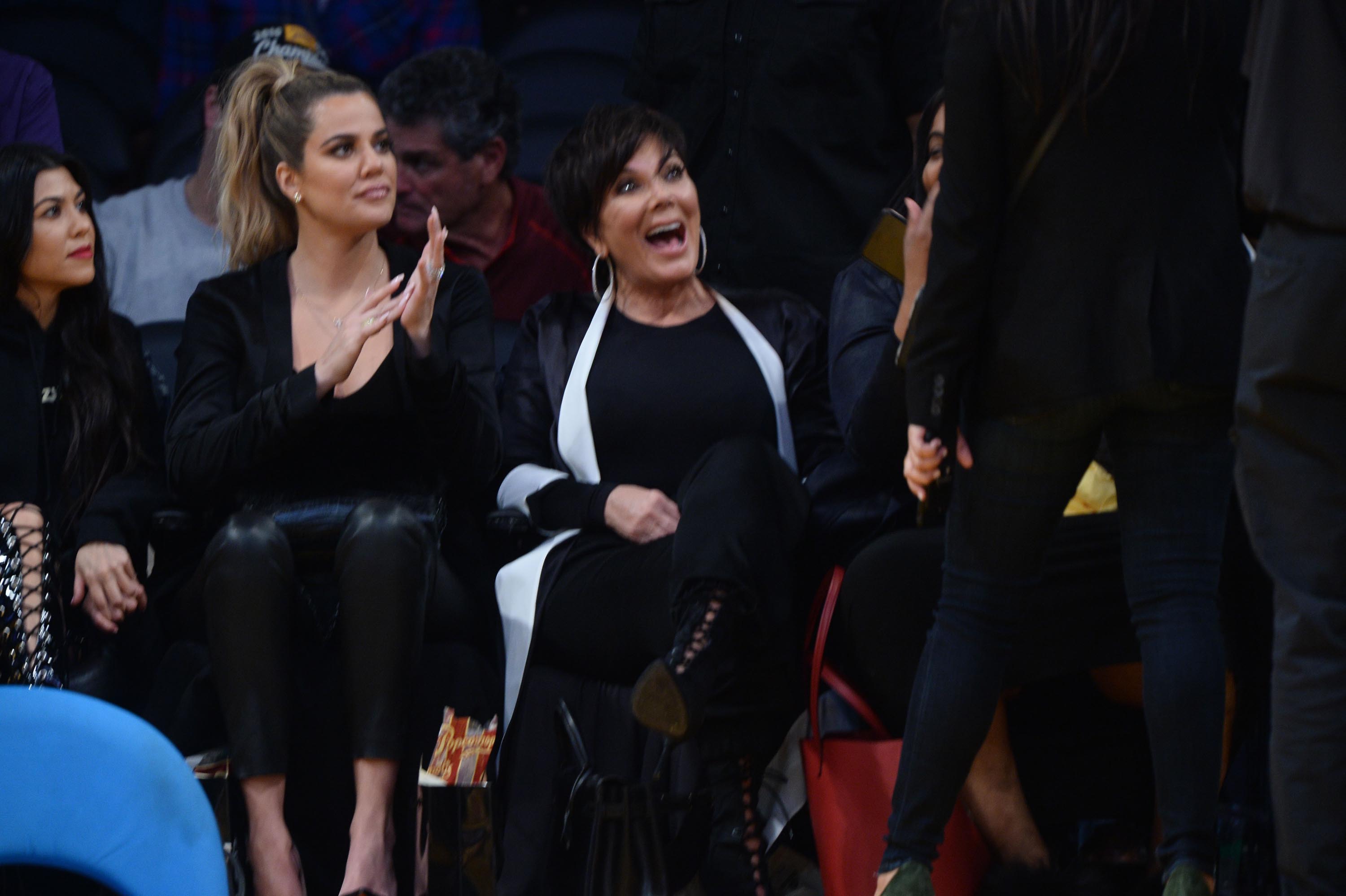 Kourtney & Khloe Kardashian attend LA Lakers vs Cavaliers Game