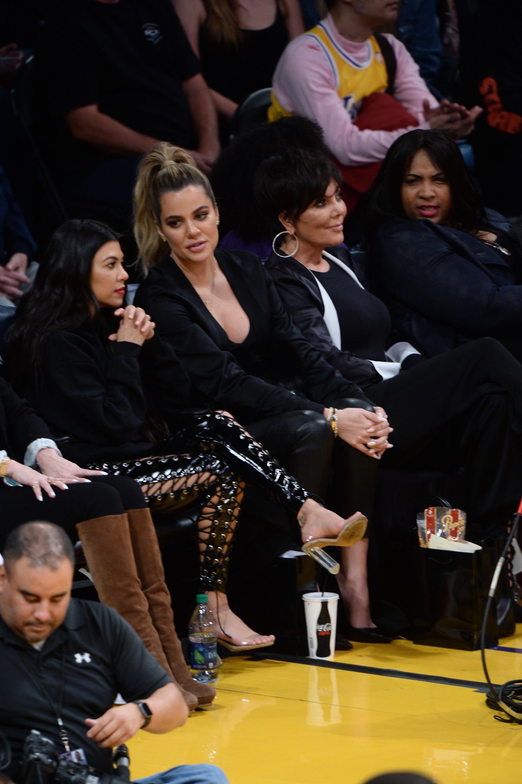 Kourtney & Khloe Kardashian attend LA Lakers vs Cavaliers Game