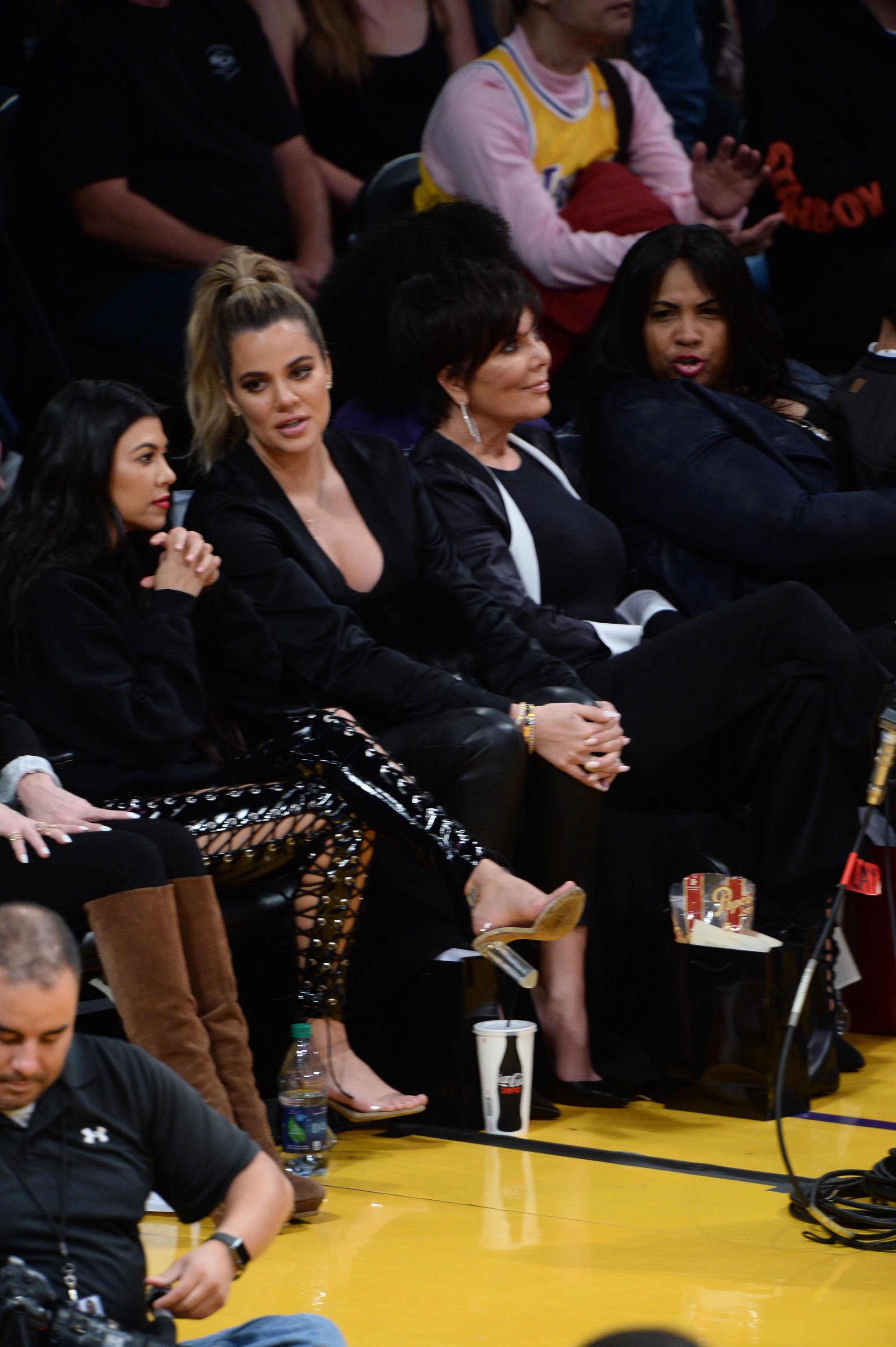 Kourtney & Khloe Kardashian attend LA Lakers vs Cavaliers Game