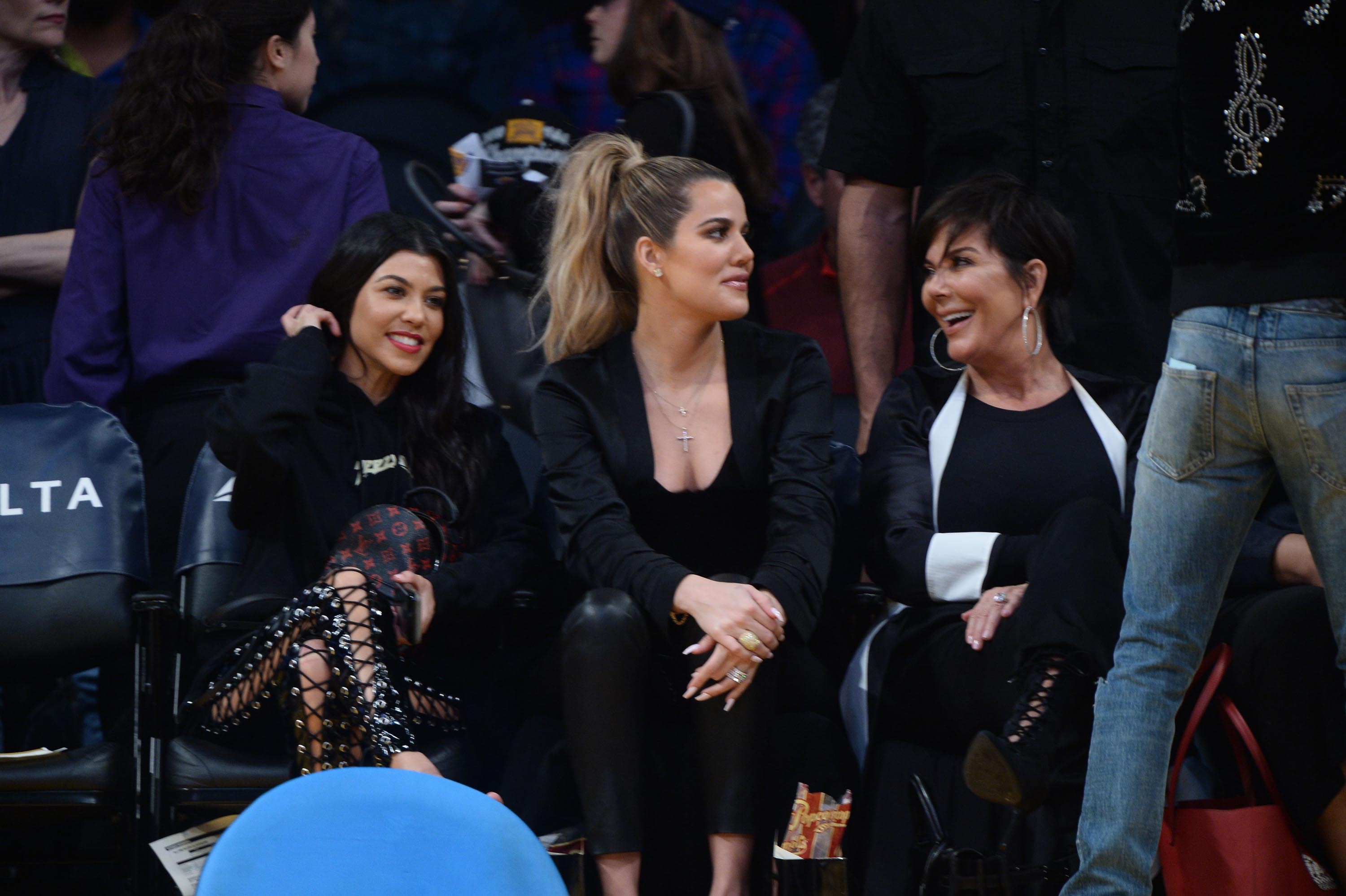 Kourtney & Khloe Kardashian attend LA Lakers vs Cavaliers Game