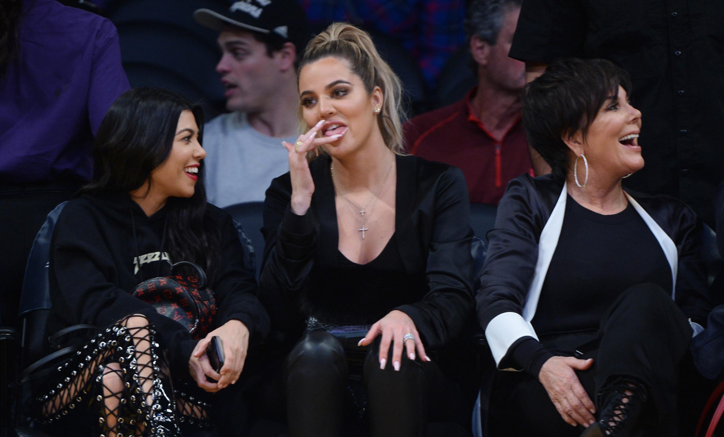 Kourtney & Khloe Kardashian attend LA Lakers vs Cavaliers Game