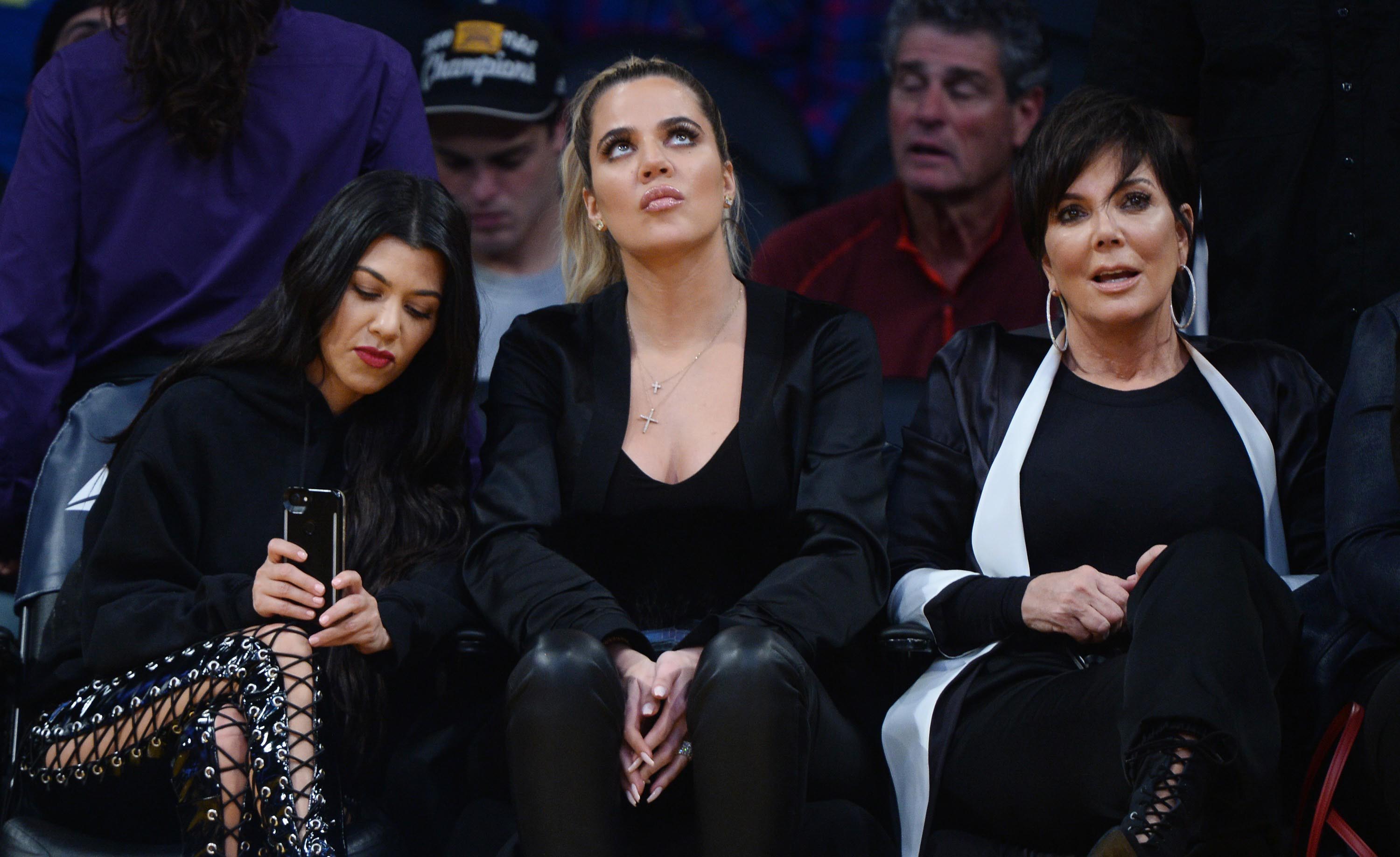 Kourtney & Khloe Kardashian attend LA Lakers vs Cavaliers Game