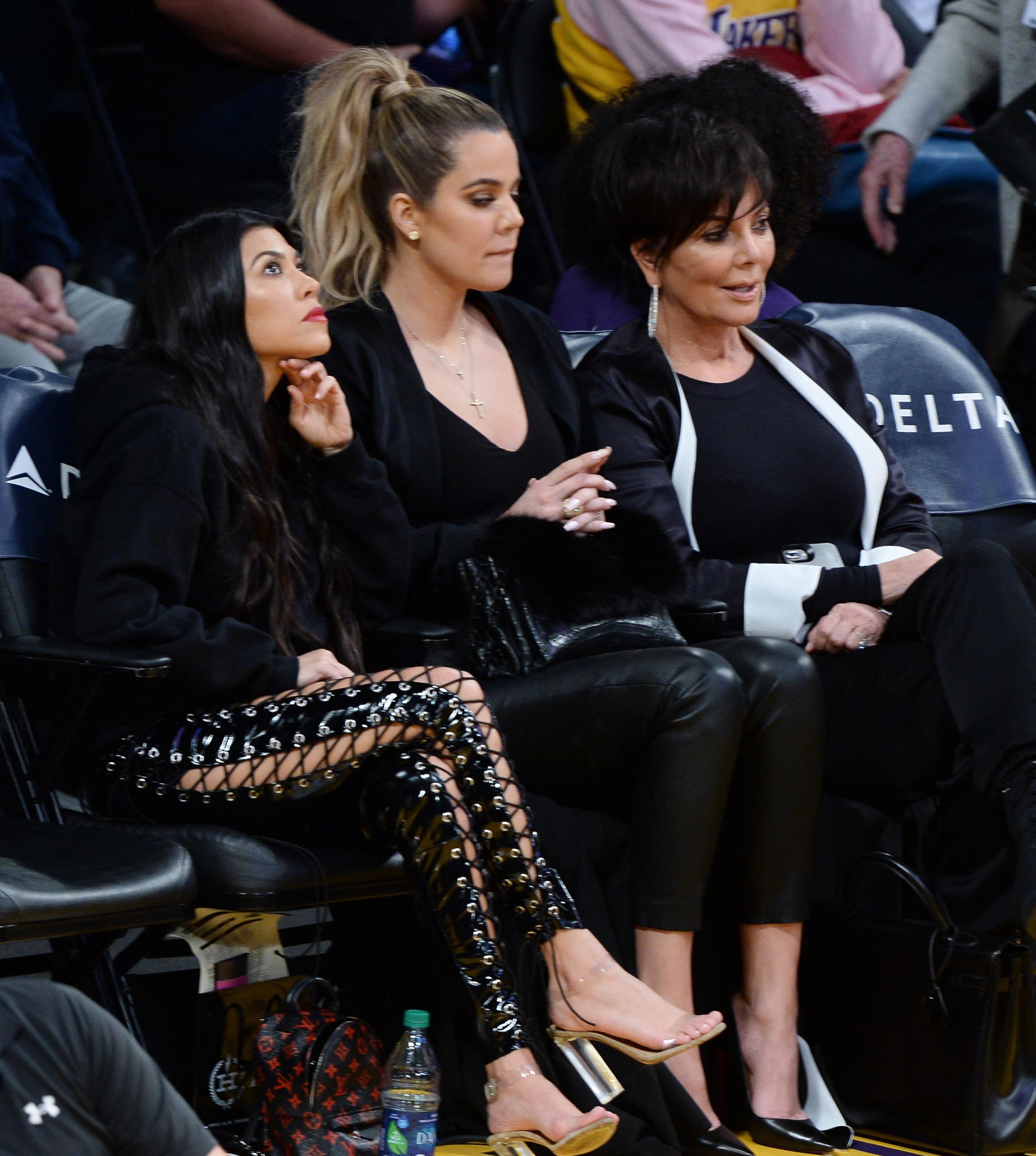 Kourtney & Khloe Kardashian attend LA Lakers vs Cavaliers Game