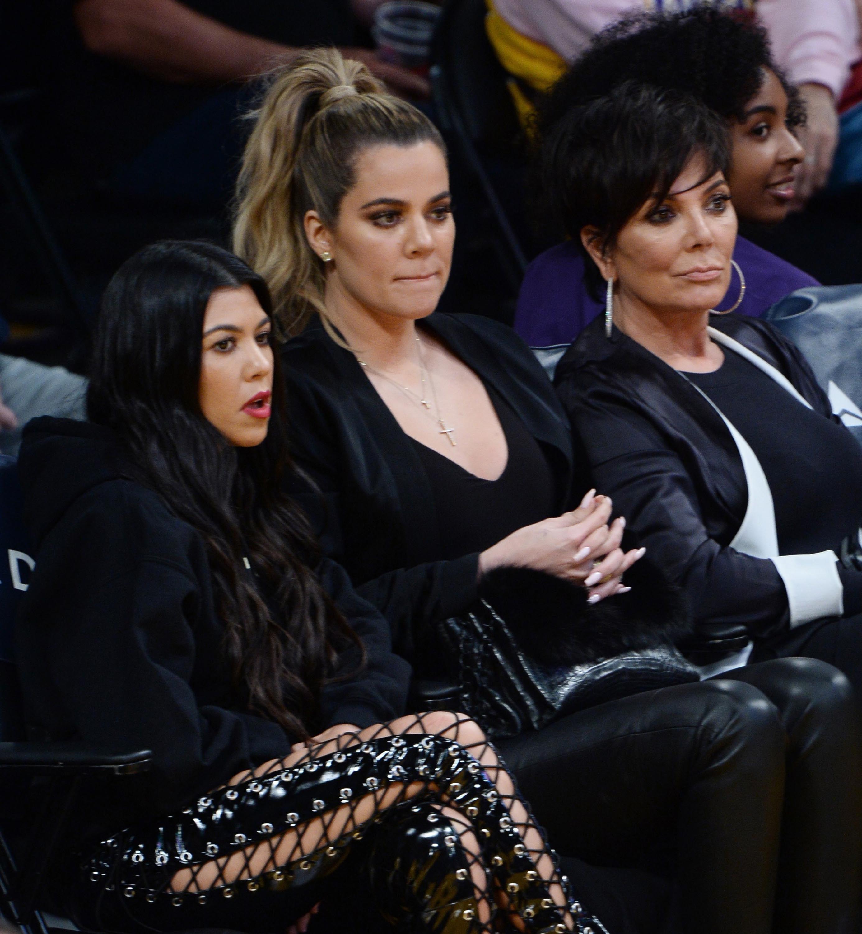 Kourtney & Khloe Kardashian attend LA Lakers vs Cavaliers Game