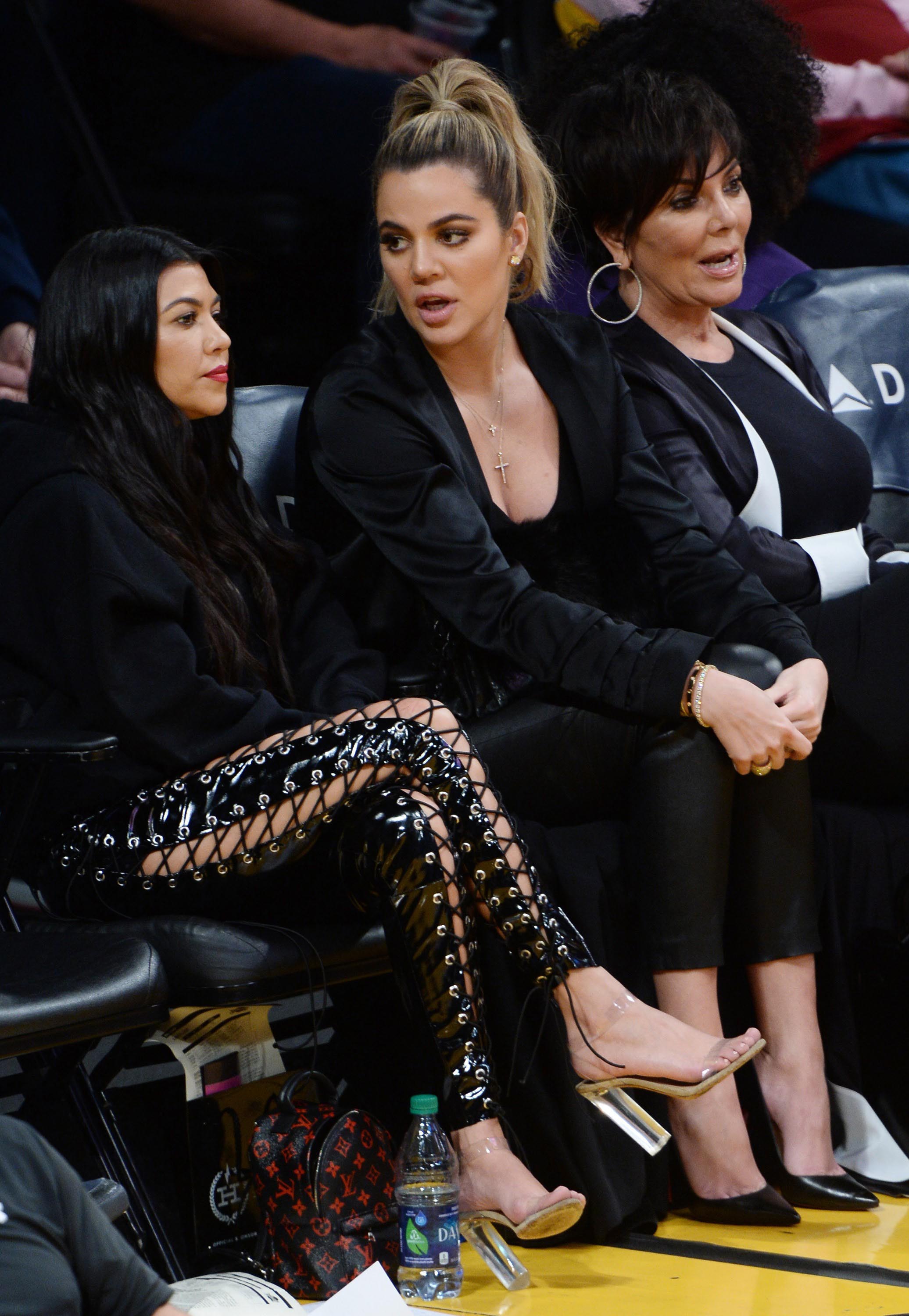 Kourtney & Khloe Kardashian attend LA Lakers vs Cavaliers Game