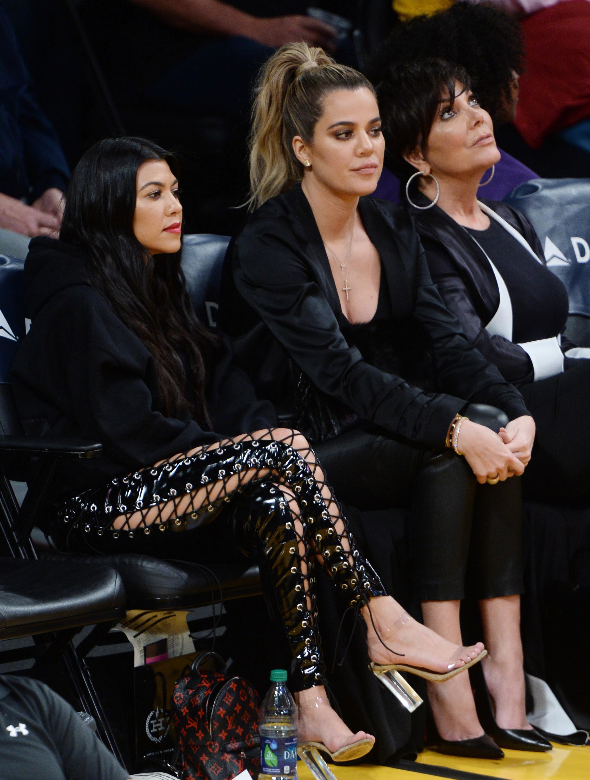 Kourtney & Khloe Kardashian attend LA Lakers vs Cavaliers Game