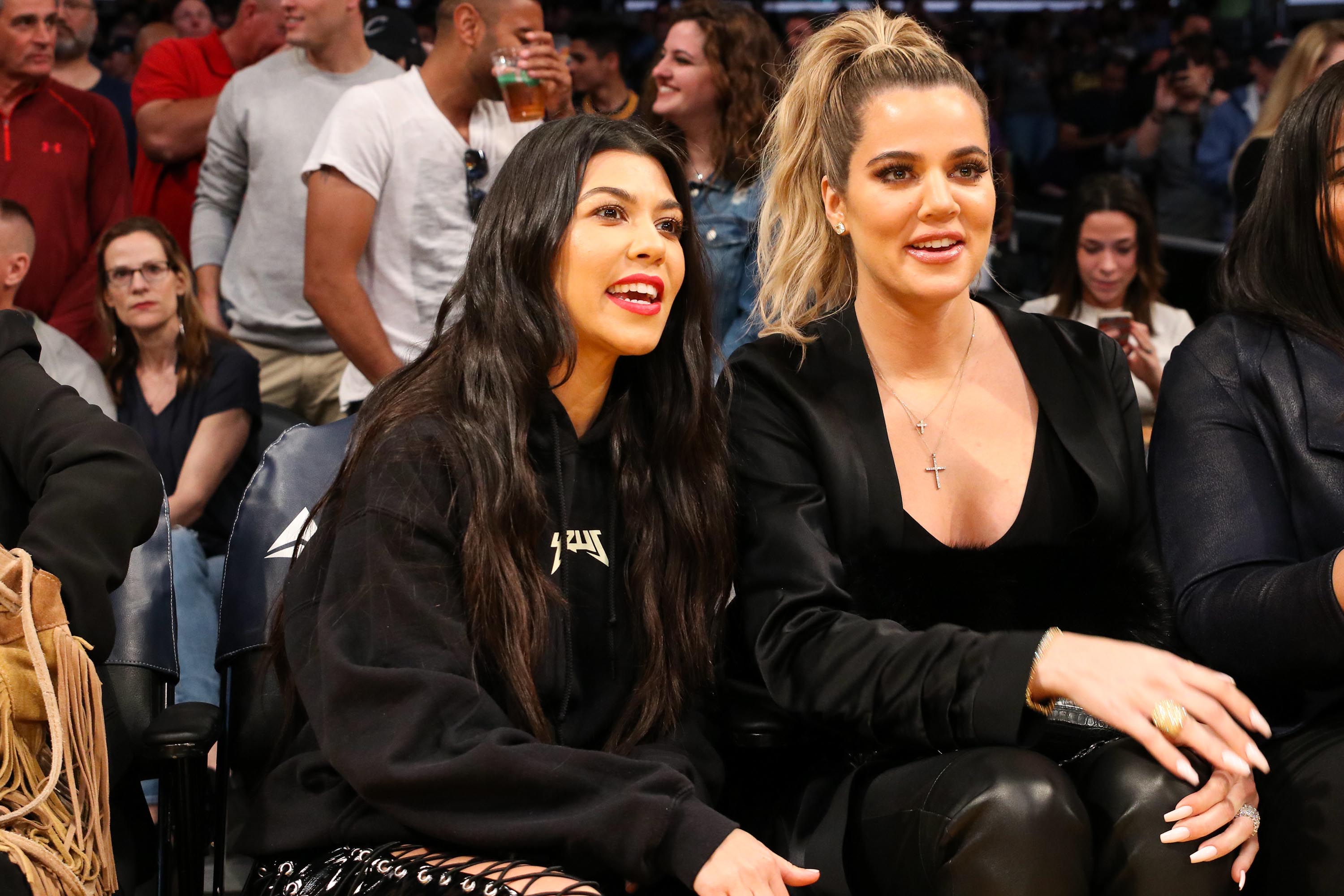 Kourtney & Khloe Kardashian attend LA Lakers vs Cavaliers Game