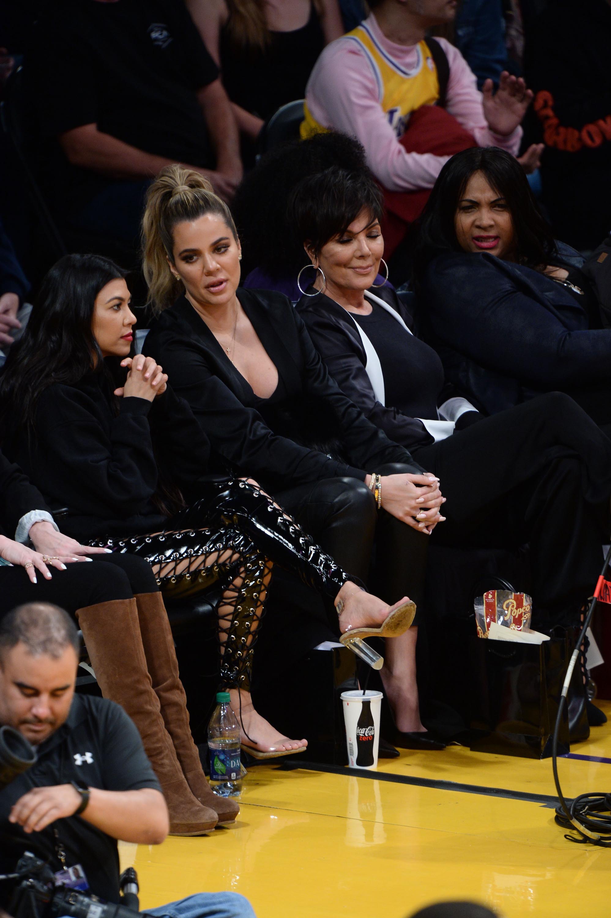 Kourtney & Khloe Kardashian attend LA Lakers vs Cavaliers Game