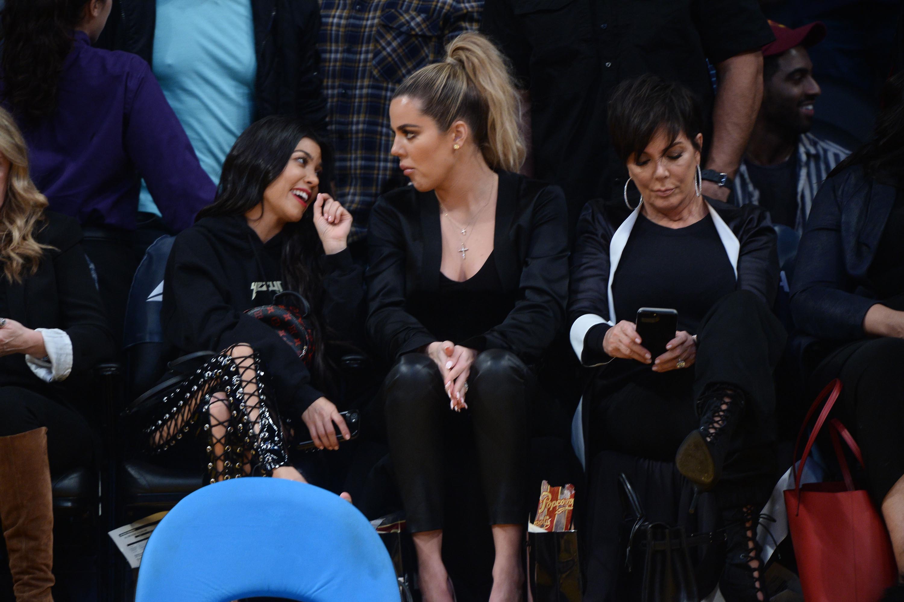 Kourtney & Khloe Kardashian attend LA Lakers vs Cavaliers Game