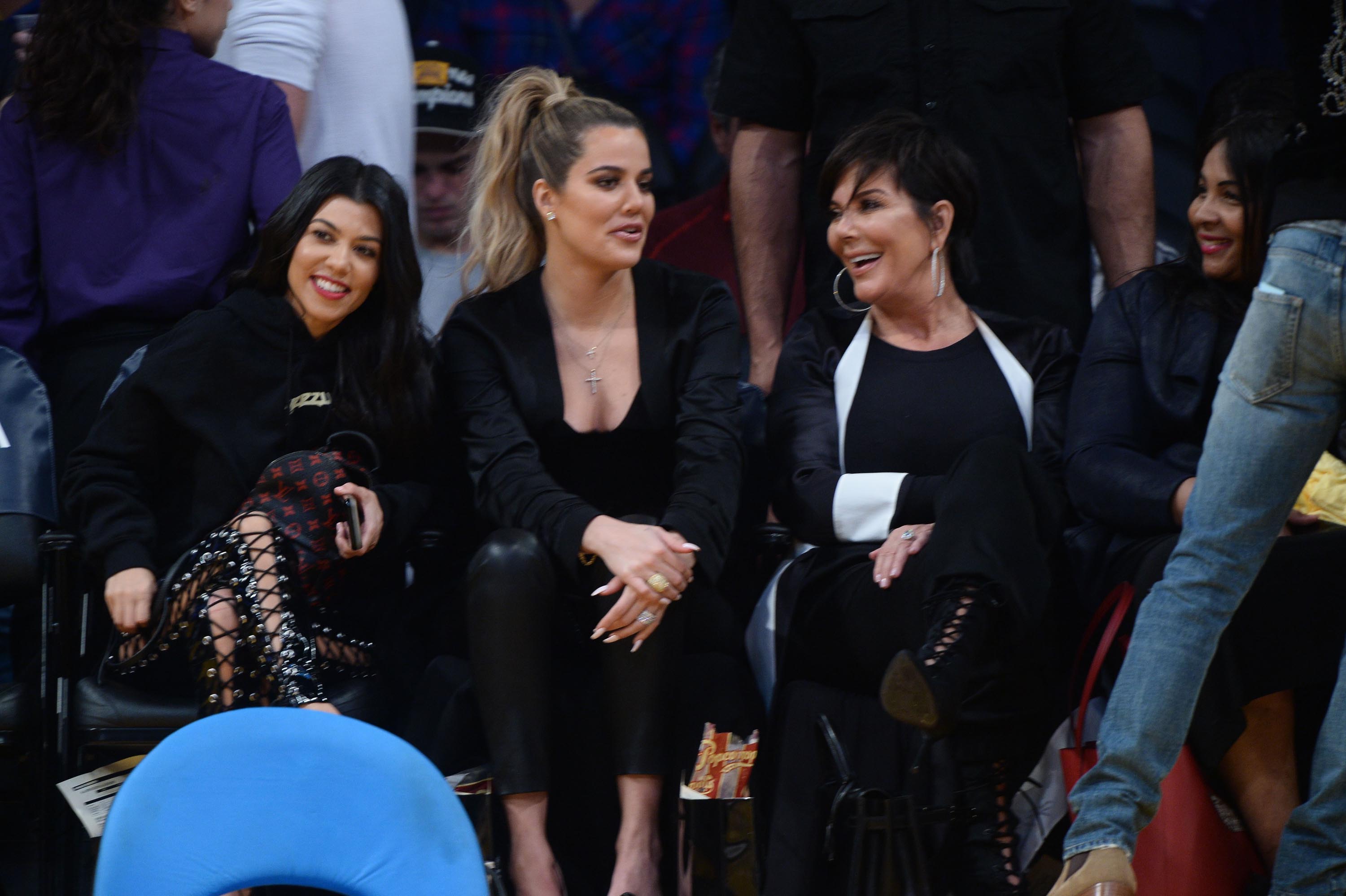 Kourtney & Khloe Kardashian attend LA Lakers vs Cavaliers Game