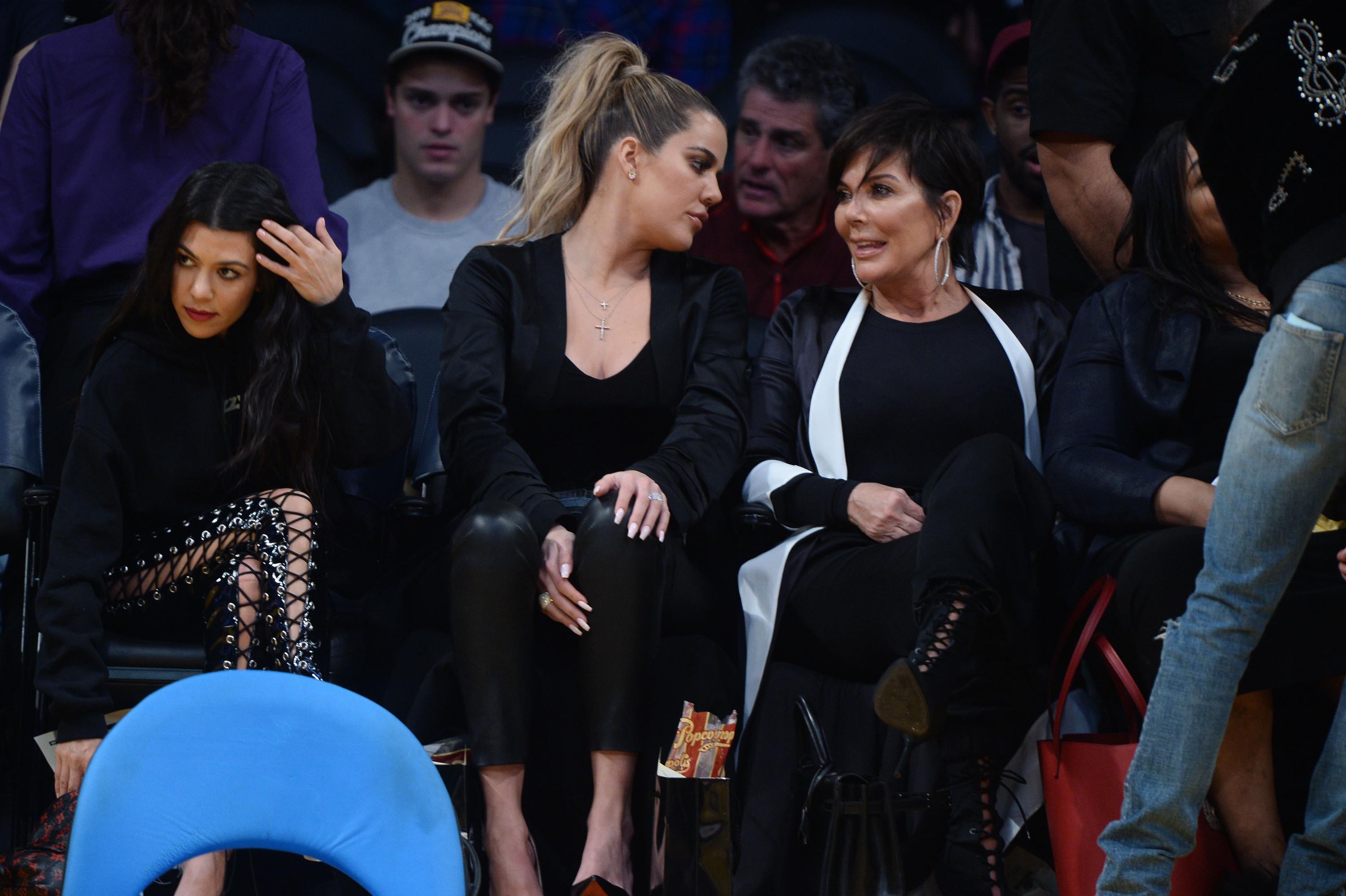 Kourtney & Khloe Kardashian attend LA Lakers vs Cavaliers Game