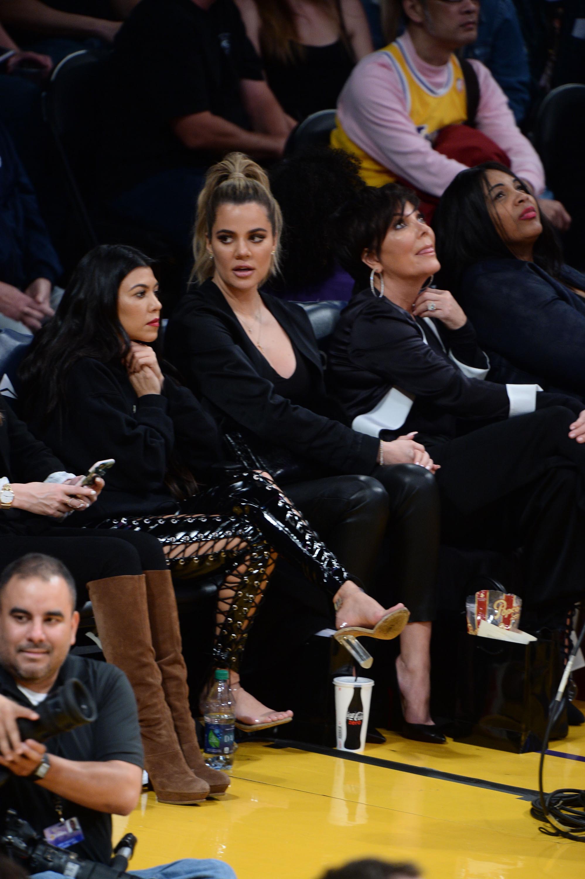 Kourtney & Khloe Kardashian attend LA Lakers vs Cavaliers Game