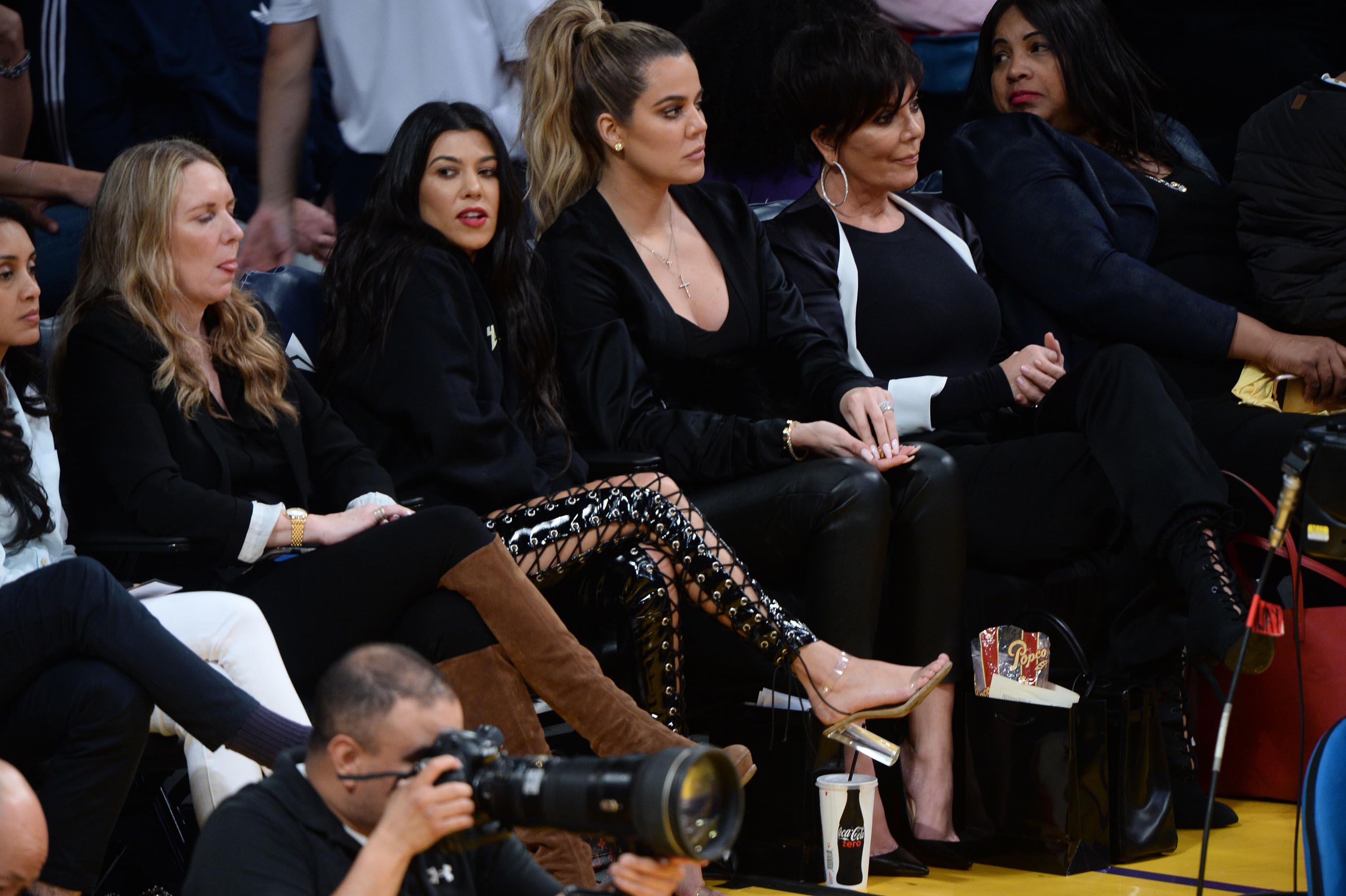 Kourtney & Khloe Kardashian attend LA Lakers vs Cavaliers Game