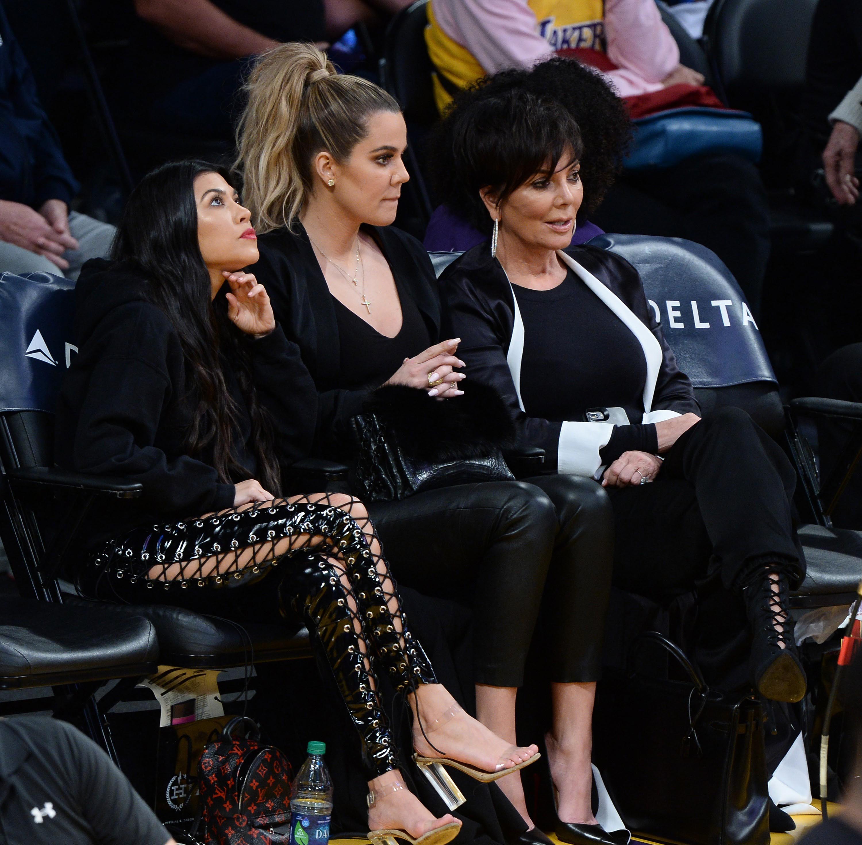 Kourtney & Khloe Kardashian attend LA Lakers vs Cavaliers Game