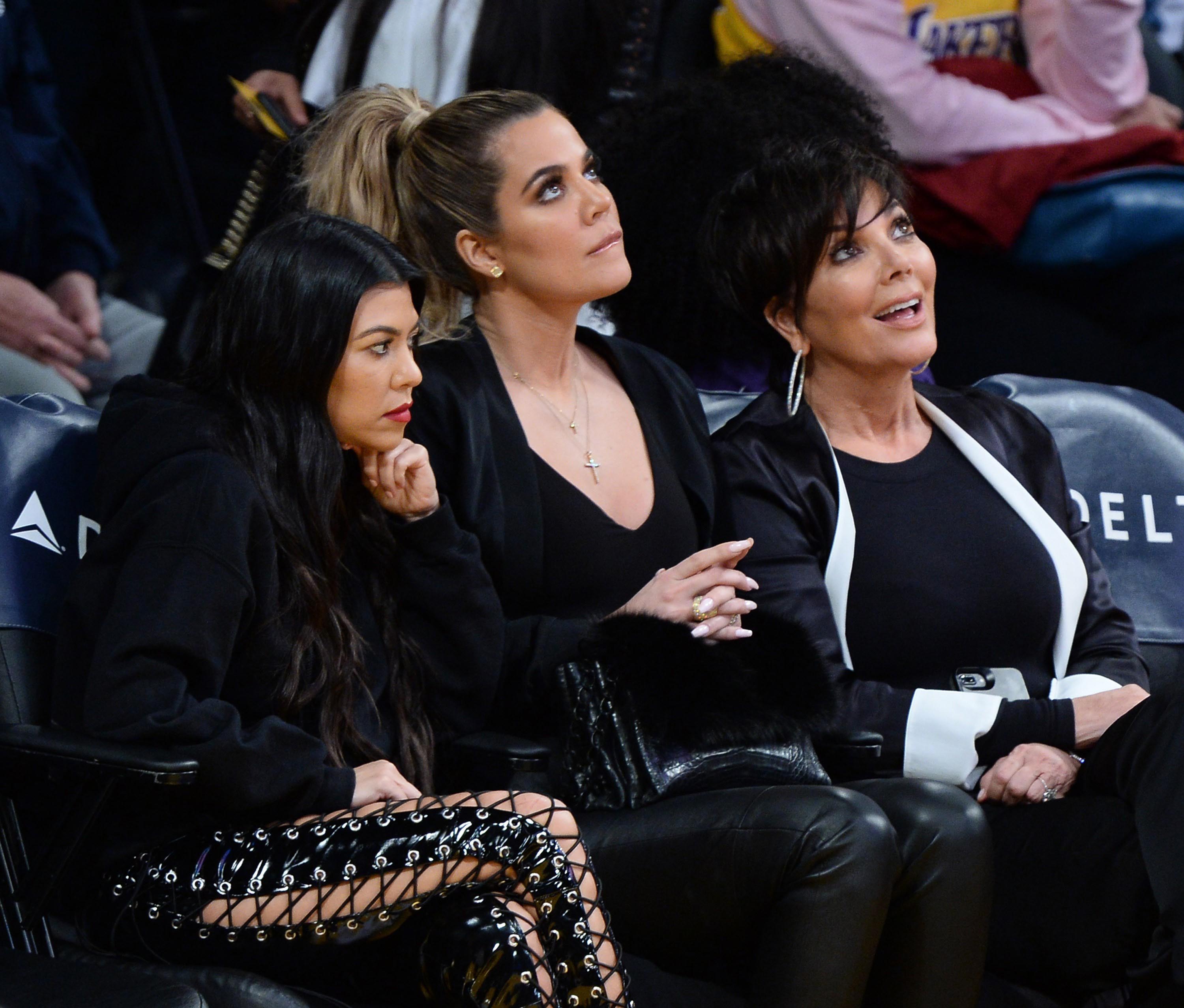 Kourtney & Khloe Kardashian attend LA Lakers vs Cavaliers Game