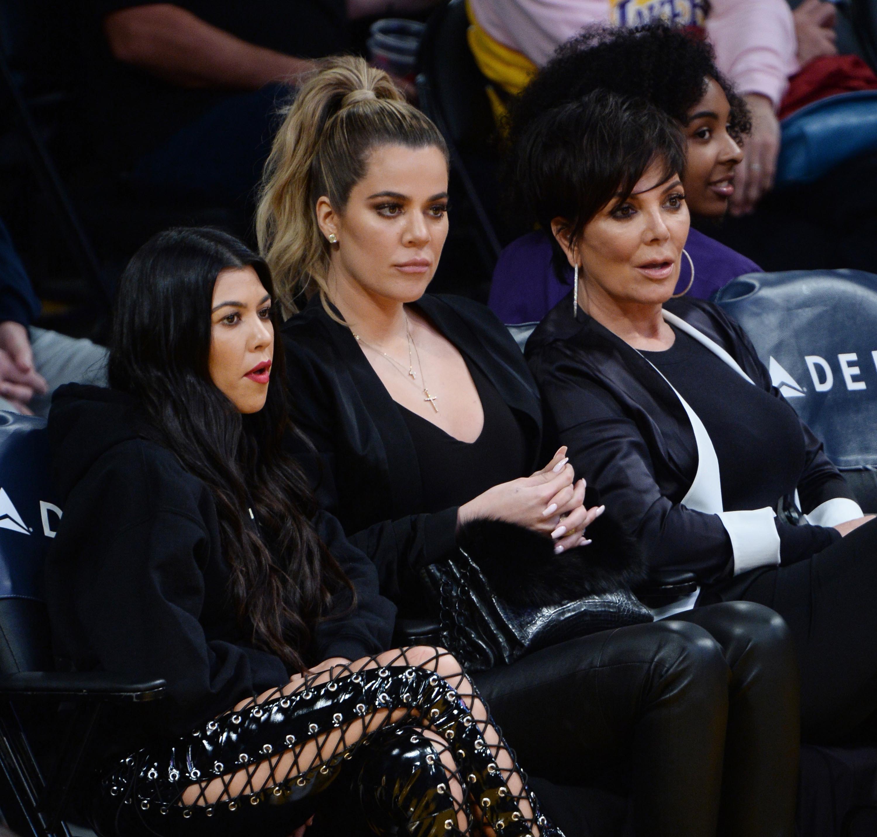 Kourtney & Khloe Kardashian attend LA Lakers vs Cavaliers Game