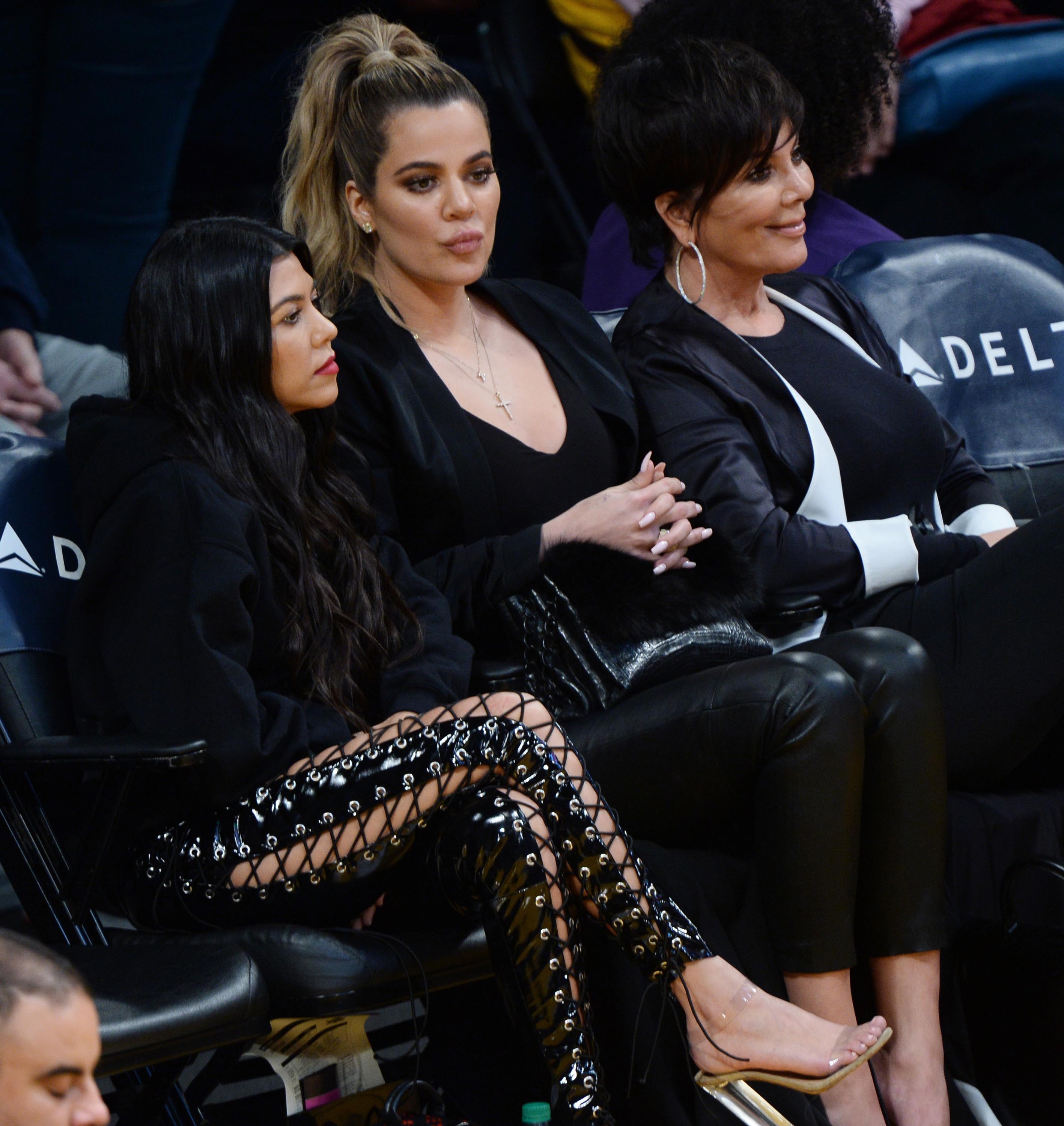 Kourtney & Khloe Kardashian attend LA Lakers vs Cavaliers Game