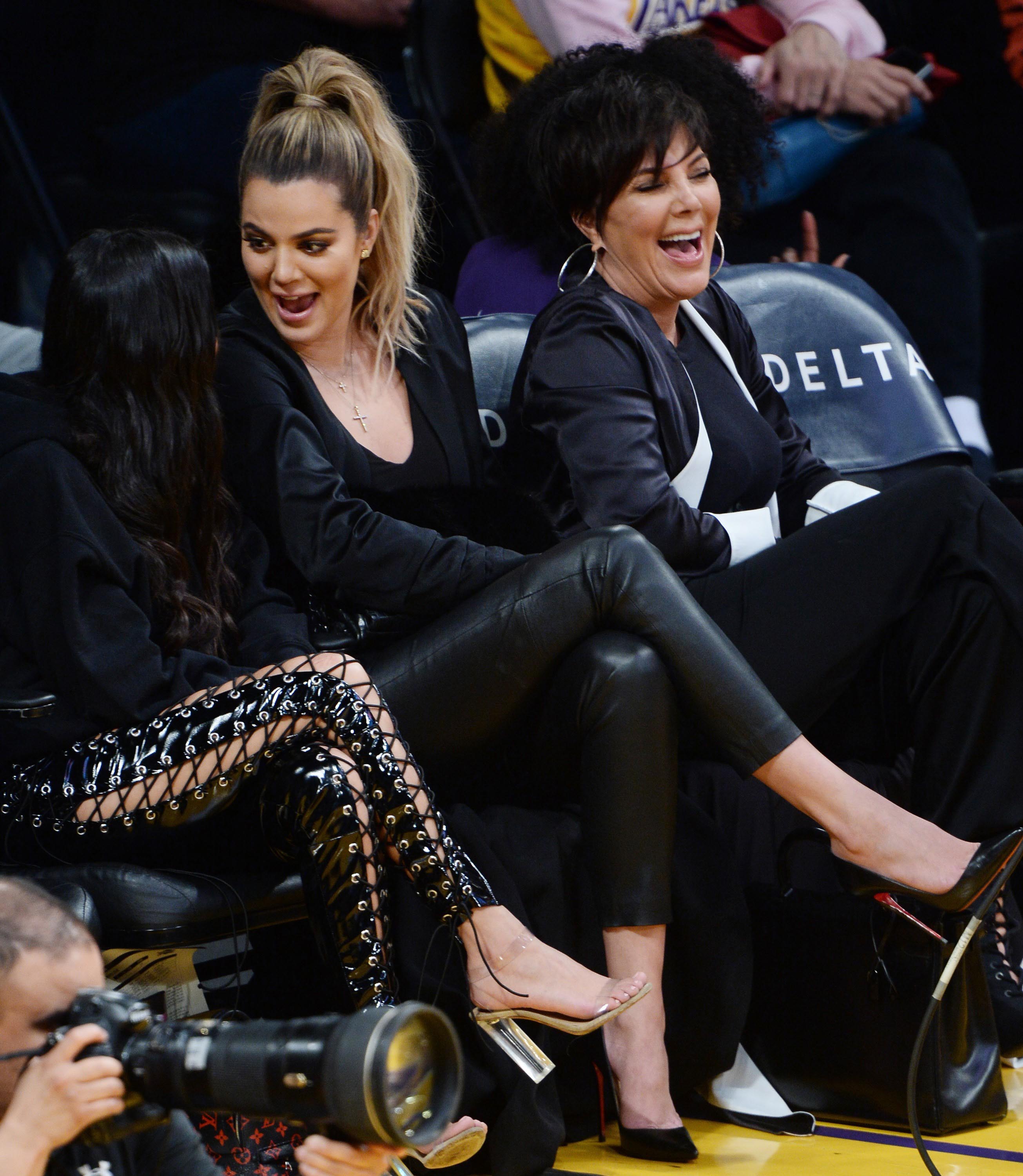 Kourtney & Khloe Kardashian attend LA Lakers vs Cavaliers Game