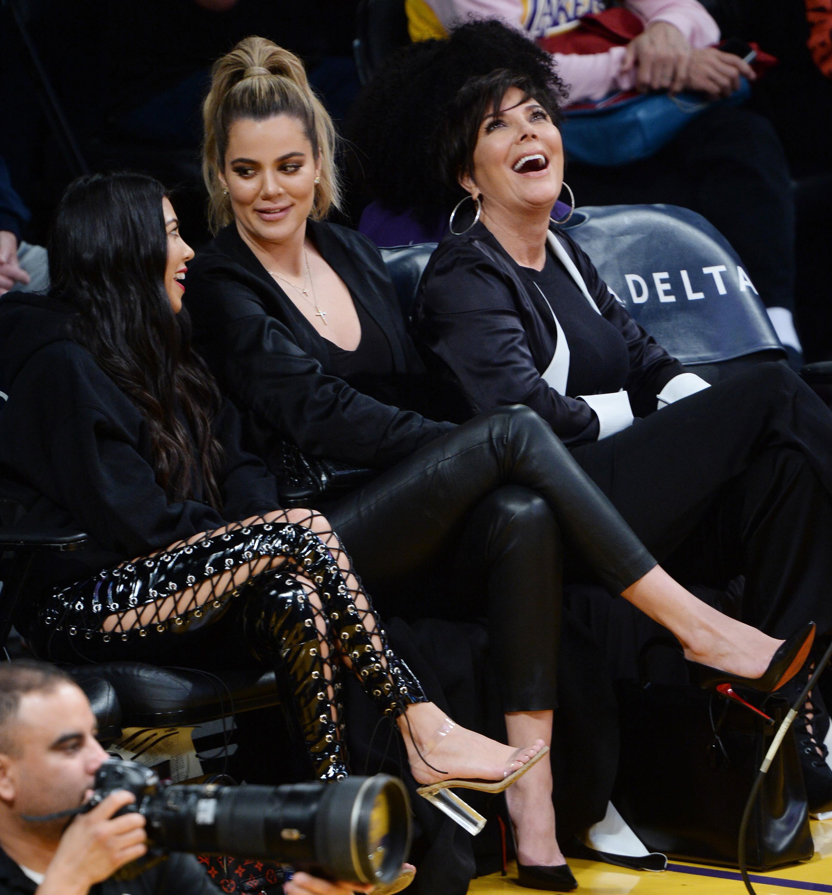 Kourtney & Khloe Kardashian attend LA Lakers vs Cavaliers Game