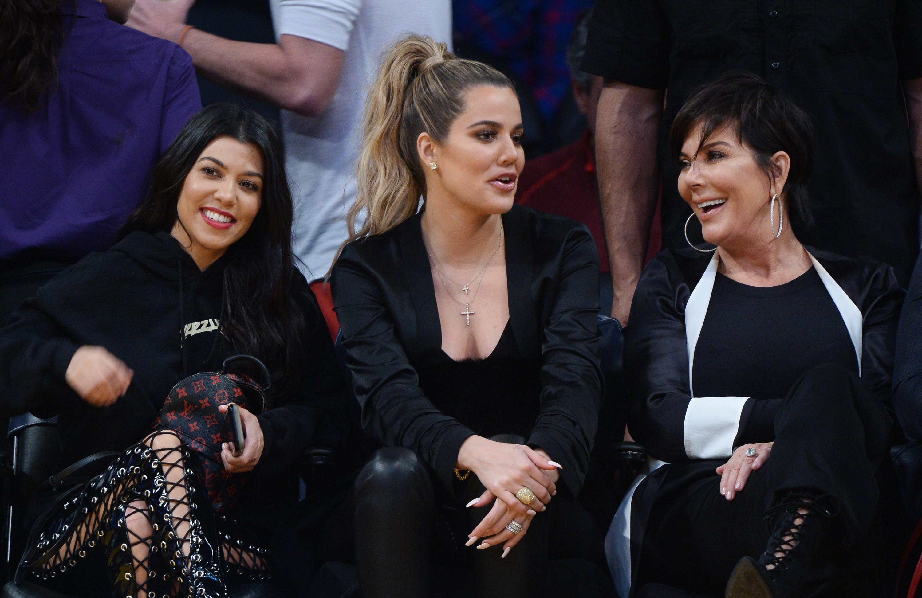 Kourtney & Khloe Kardashian attend LA Lakers vs Cavaliers Game