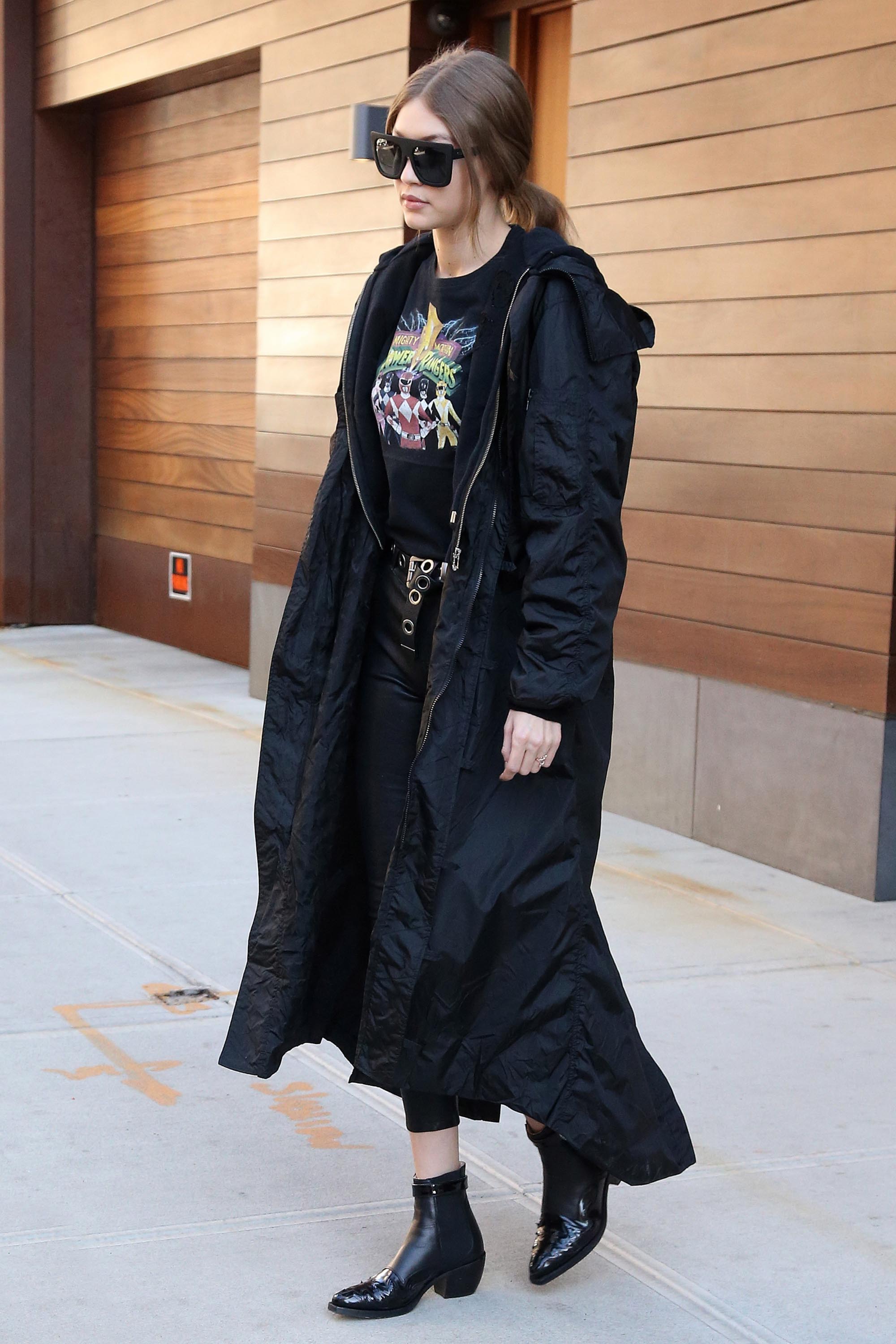 Gigi Hadid leaving her apartment in NYC