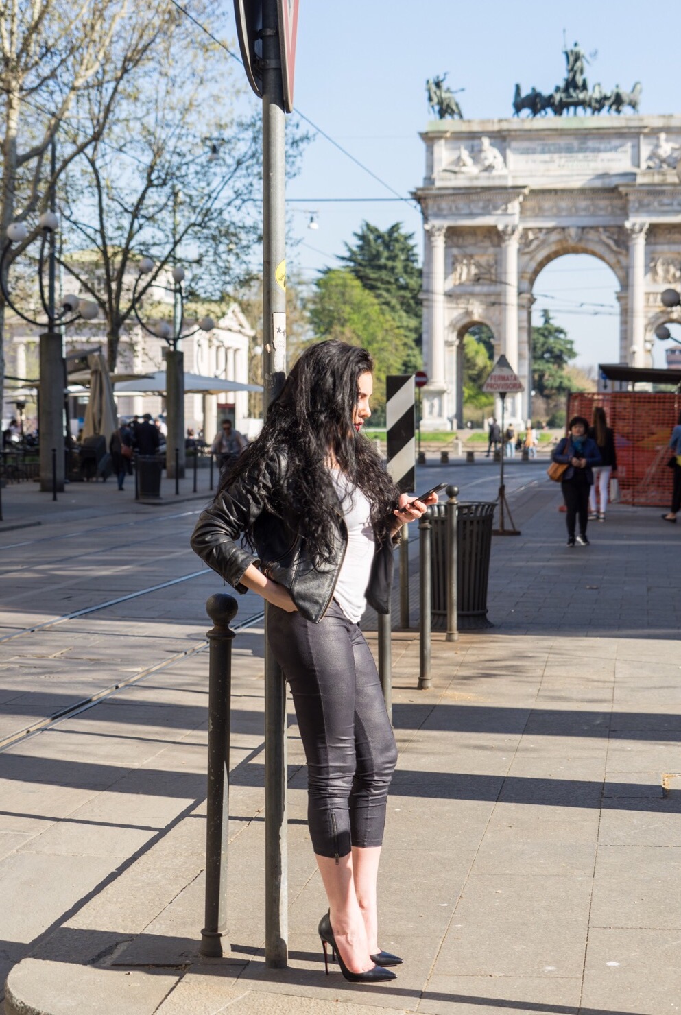 Roberta Tirrito street style in Milan