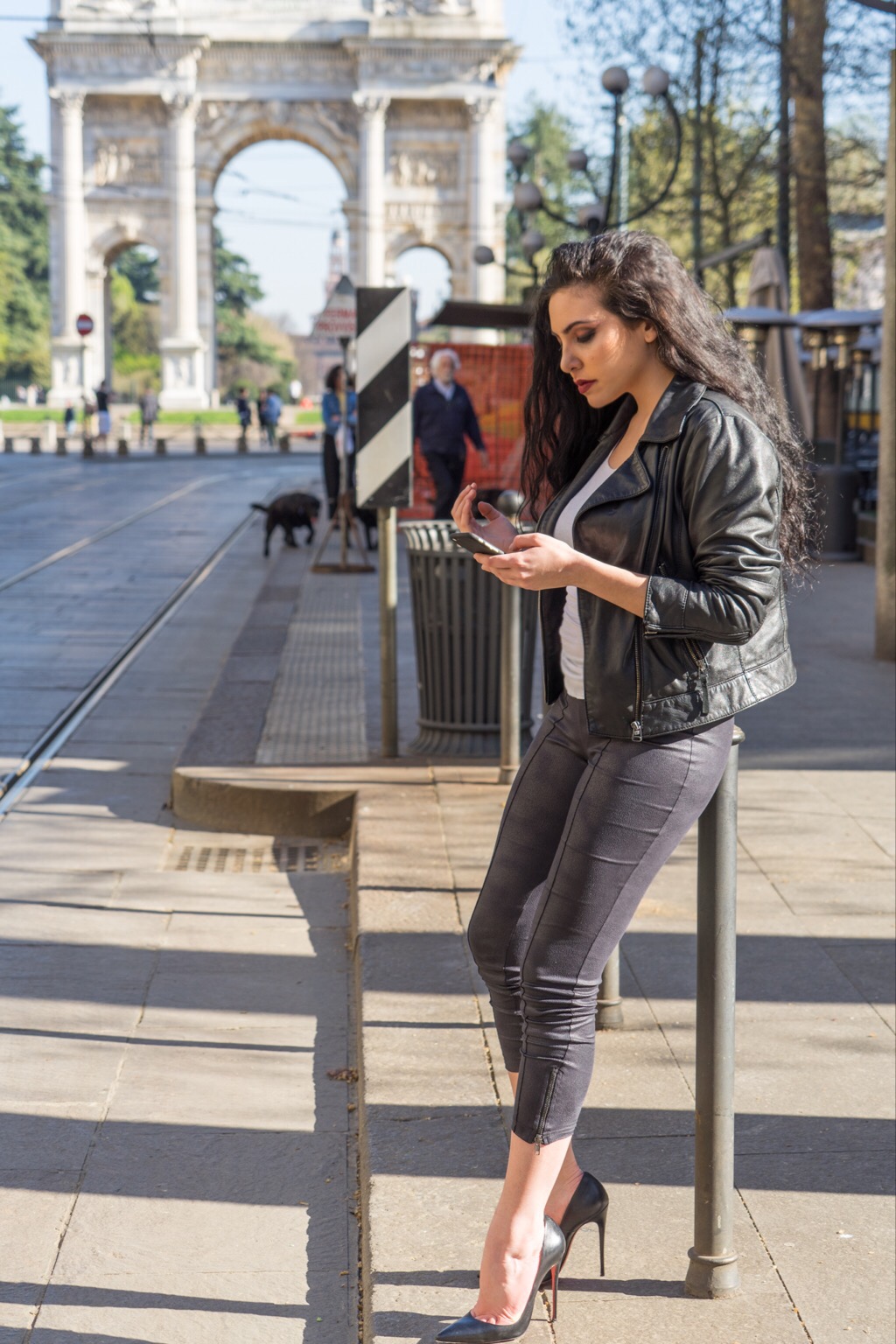 Roberta Tirrito street style in Milan