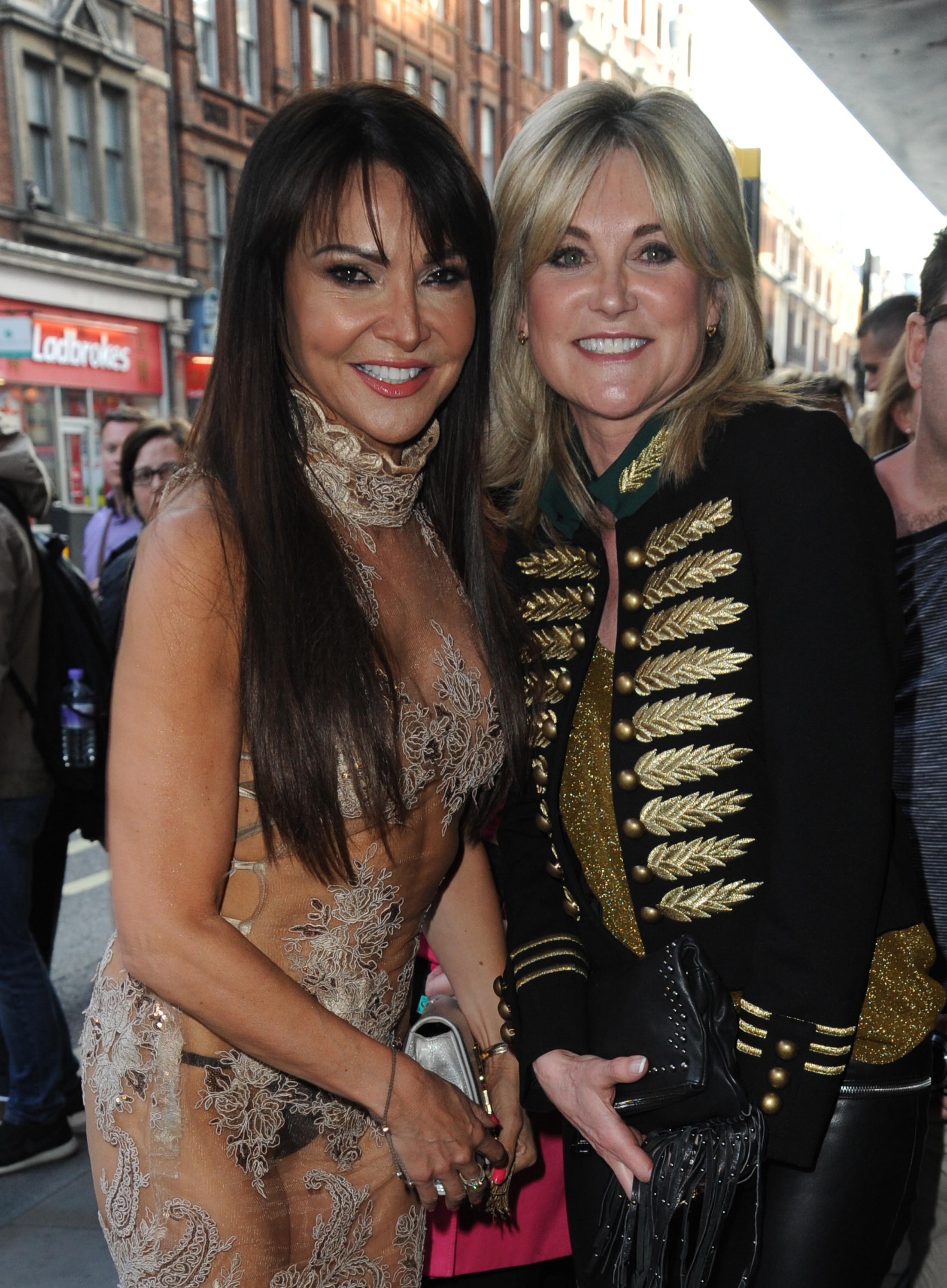 Anthea Turner attends Hatton Garden Job Premiere