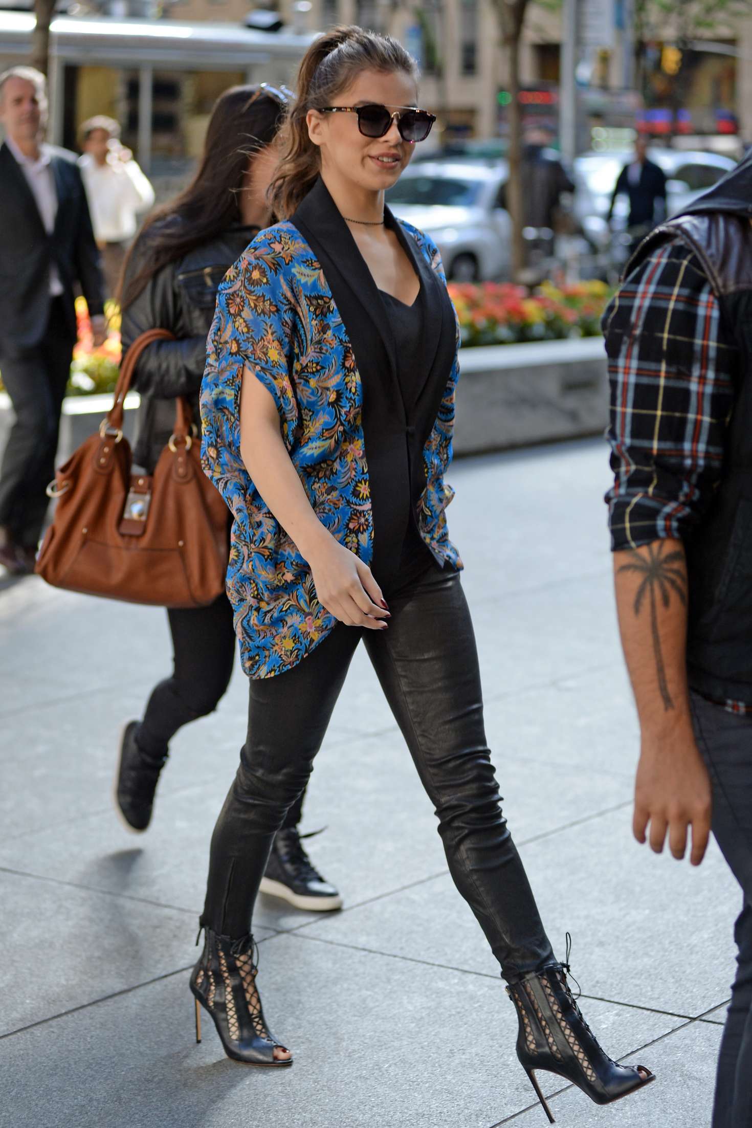 Hailee Steinfeld in NY Promoting Her New Single