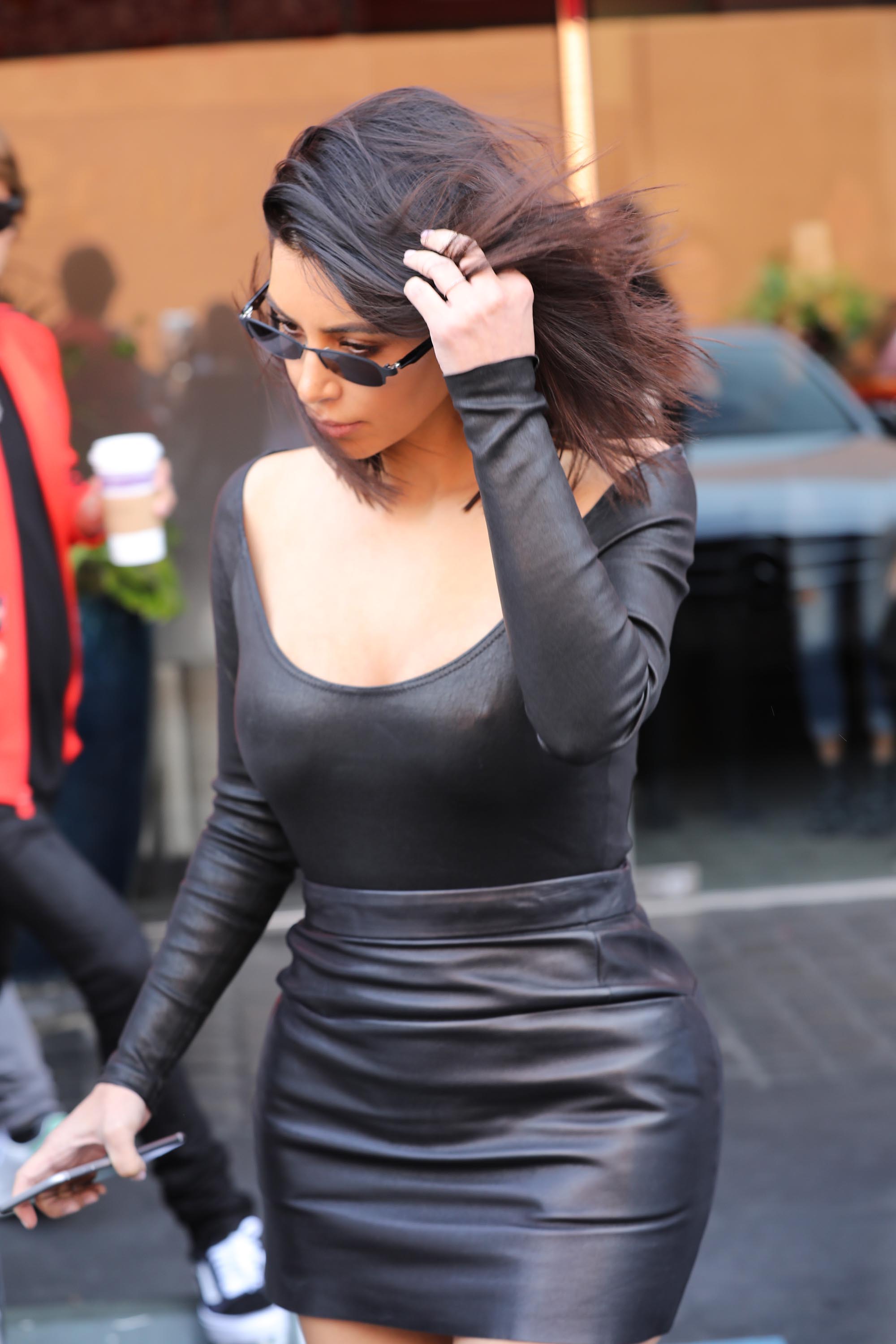 Kim Kardashian arrives to Film KUWTK
