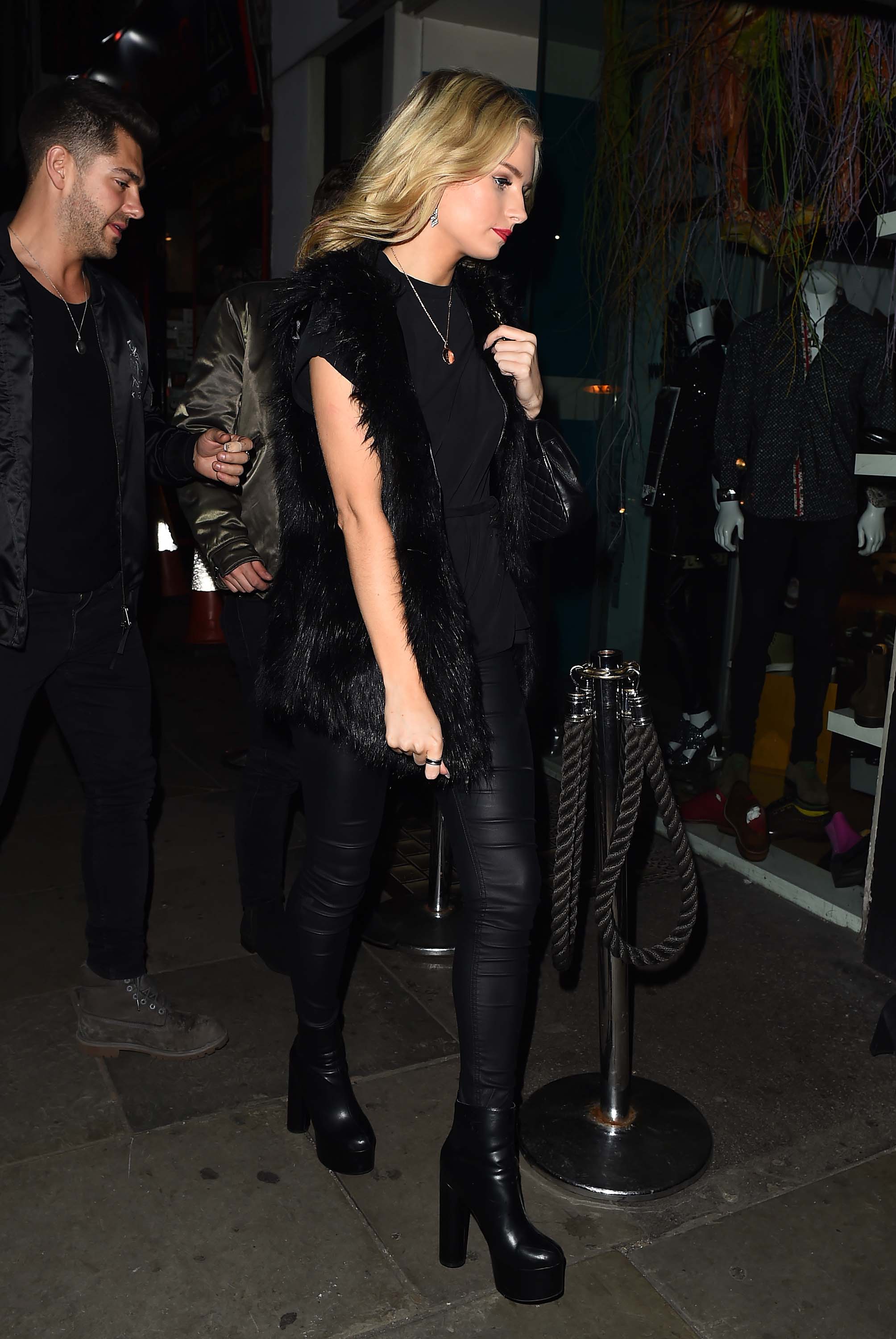 Lottie Moss seen at La Bodega Negra