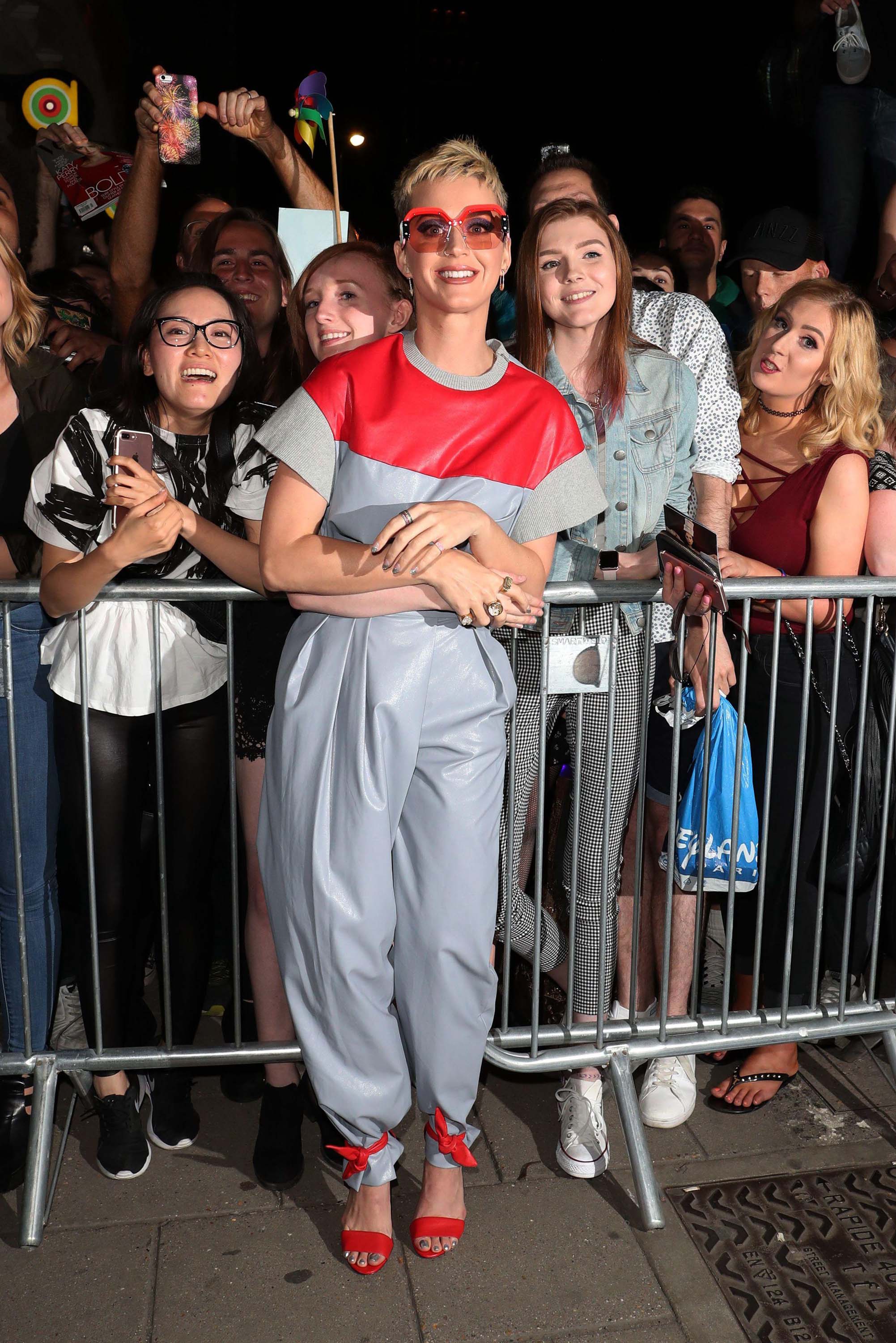 Katy Perry leaving The Water Rats