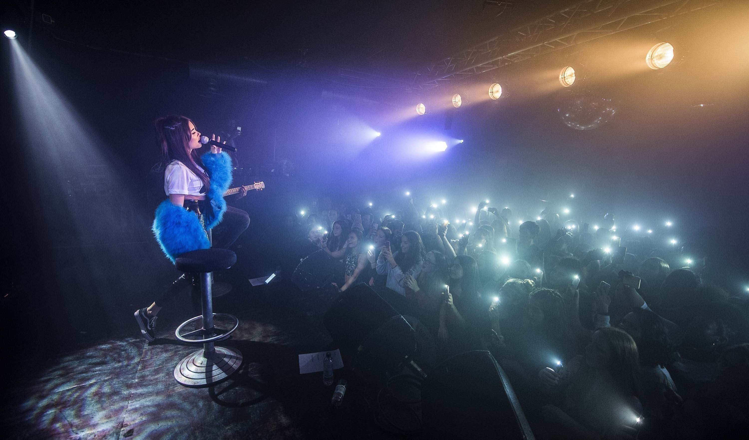 Madison Beer performs at the Hoxton Square Bar & Kitchen