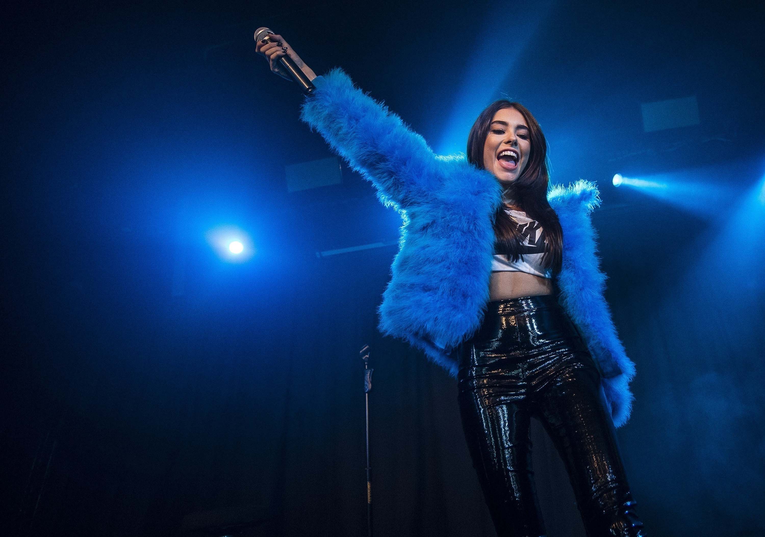 Madison Beer performs at the Hoxton Square Bar & Kitchen