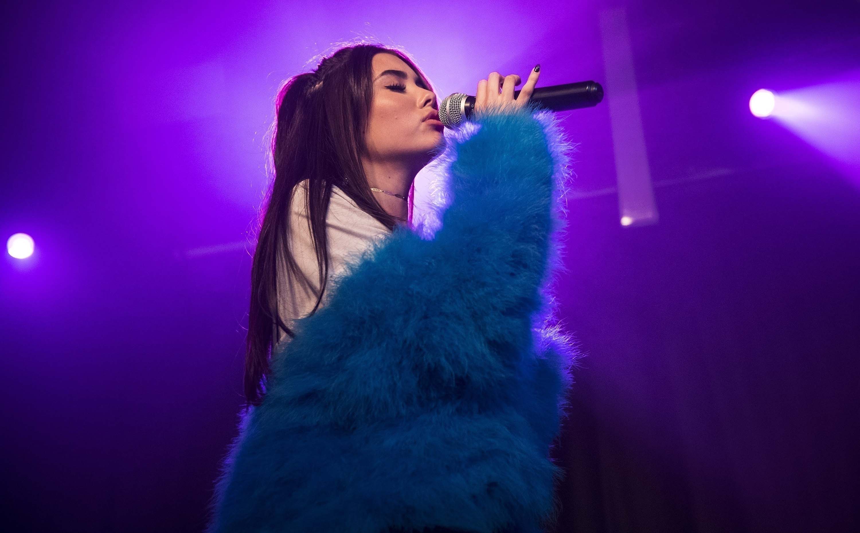 Madison Beer performs at the Hoxton Square Bar & Kitchen