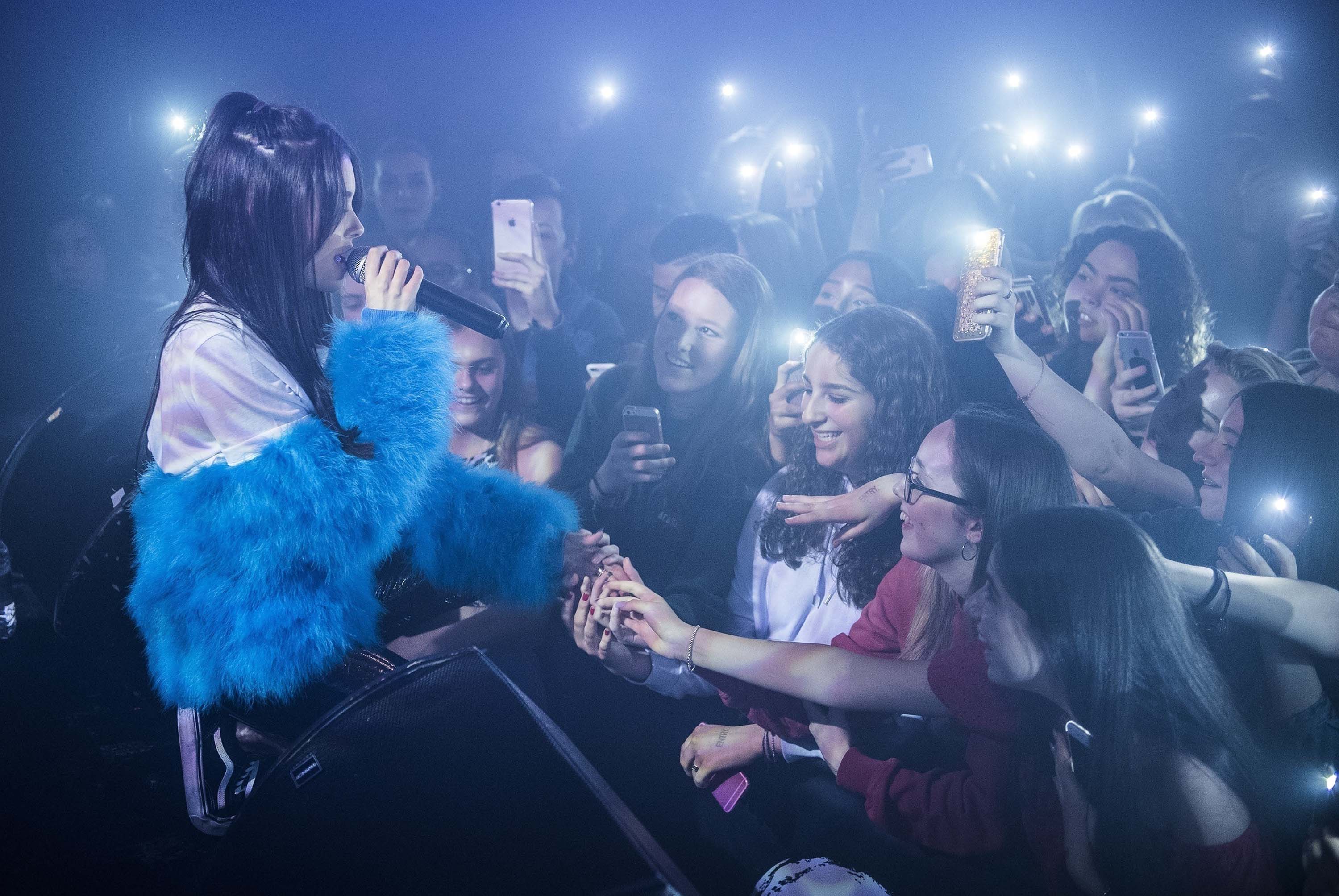 Madison Beer performs at the Hoxton Square Bar & Kitchen