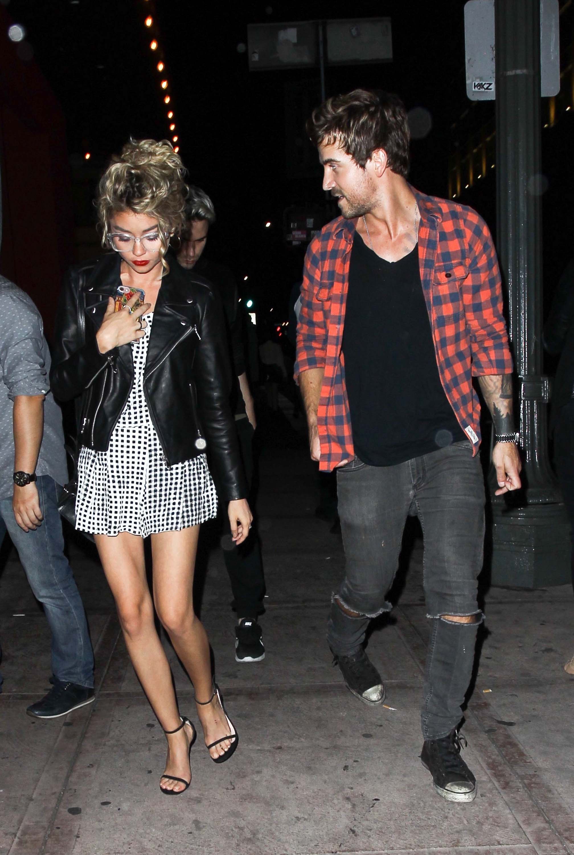 Sarah Hyland at Viva Hollywood