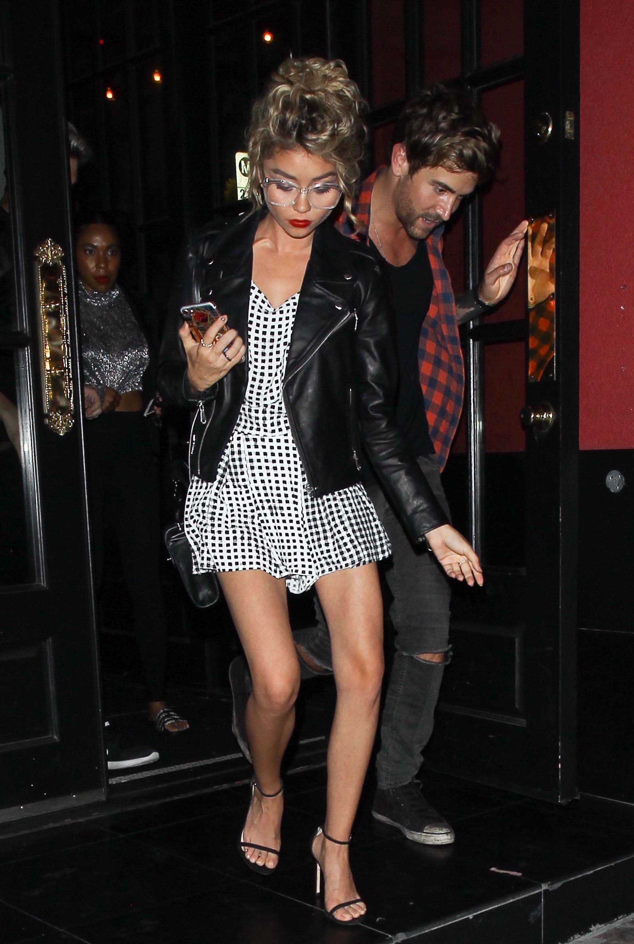 Sarah Hyland at Viva Hollywood