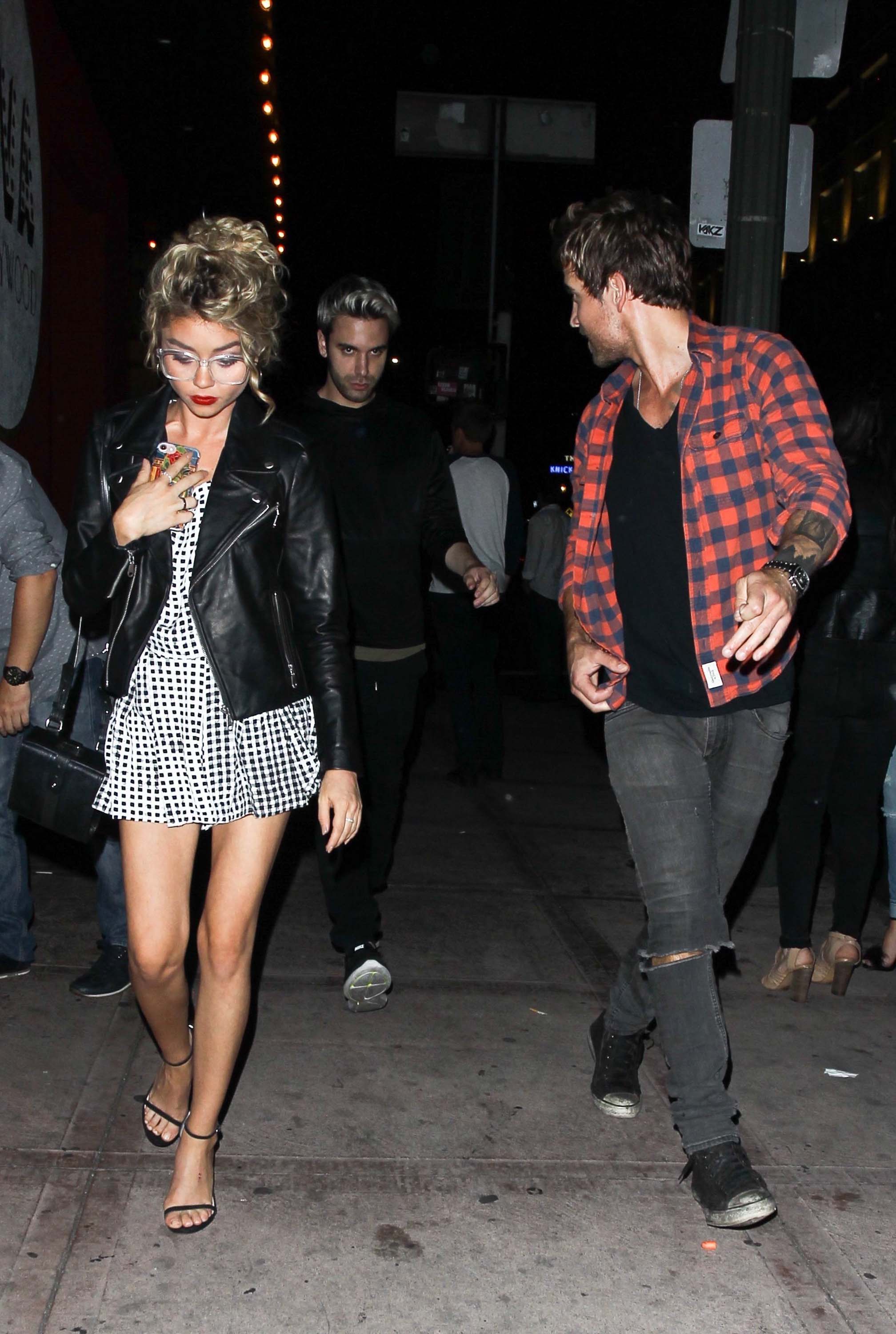 Sarah Hyland at Viva Hollywood