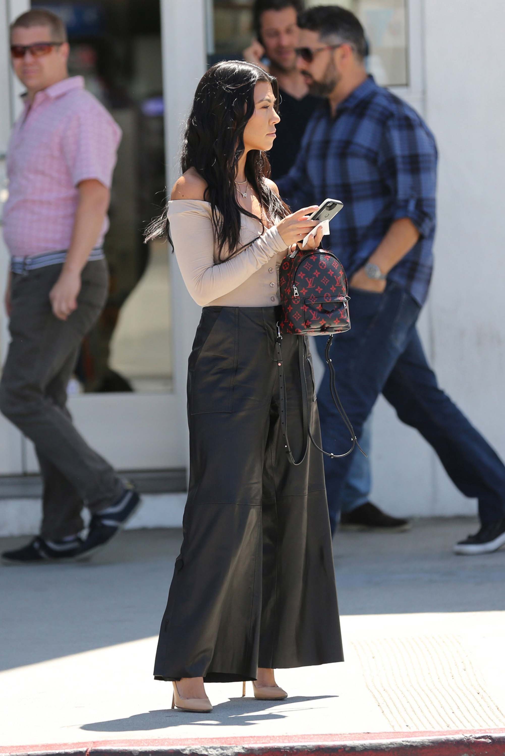 Kourtney Kardashian at Il Pastaio restaurant